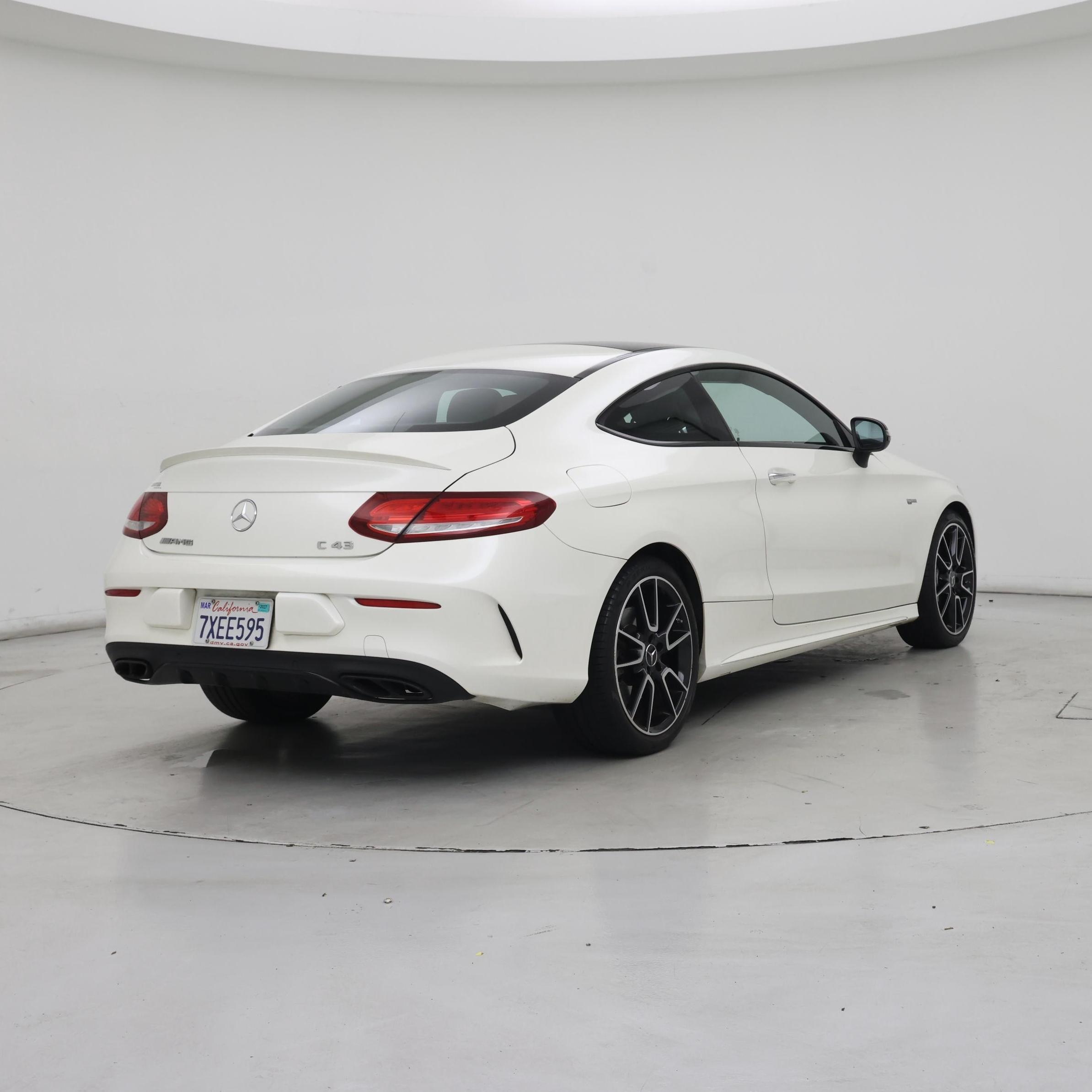 Thumbnail: 2017 Mercedes-Benz C-Class - 8