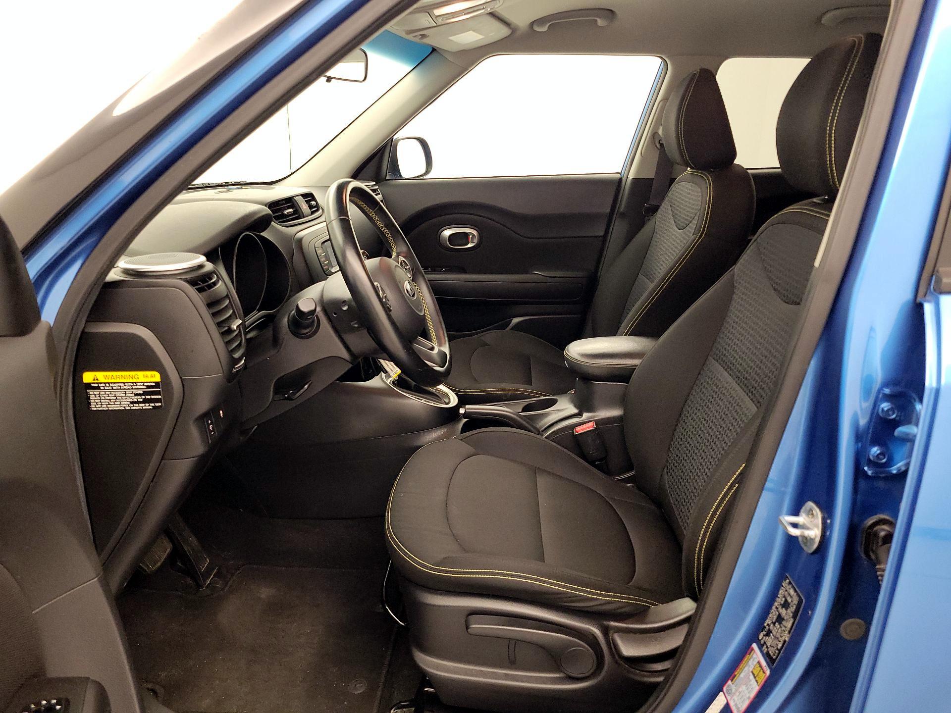 Thumbnail: 2016 Kia Soul - 11