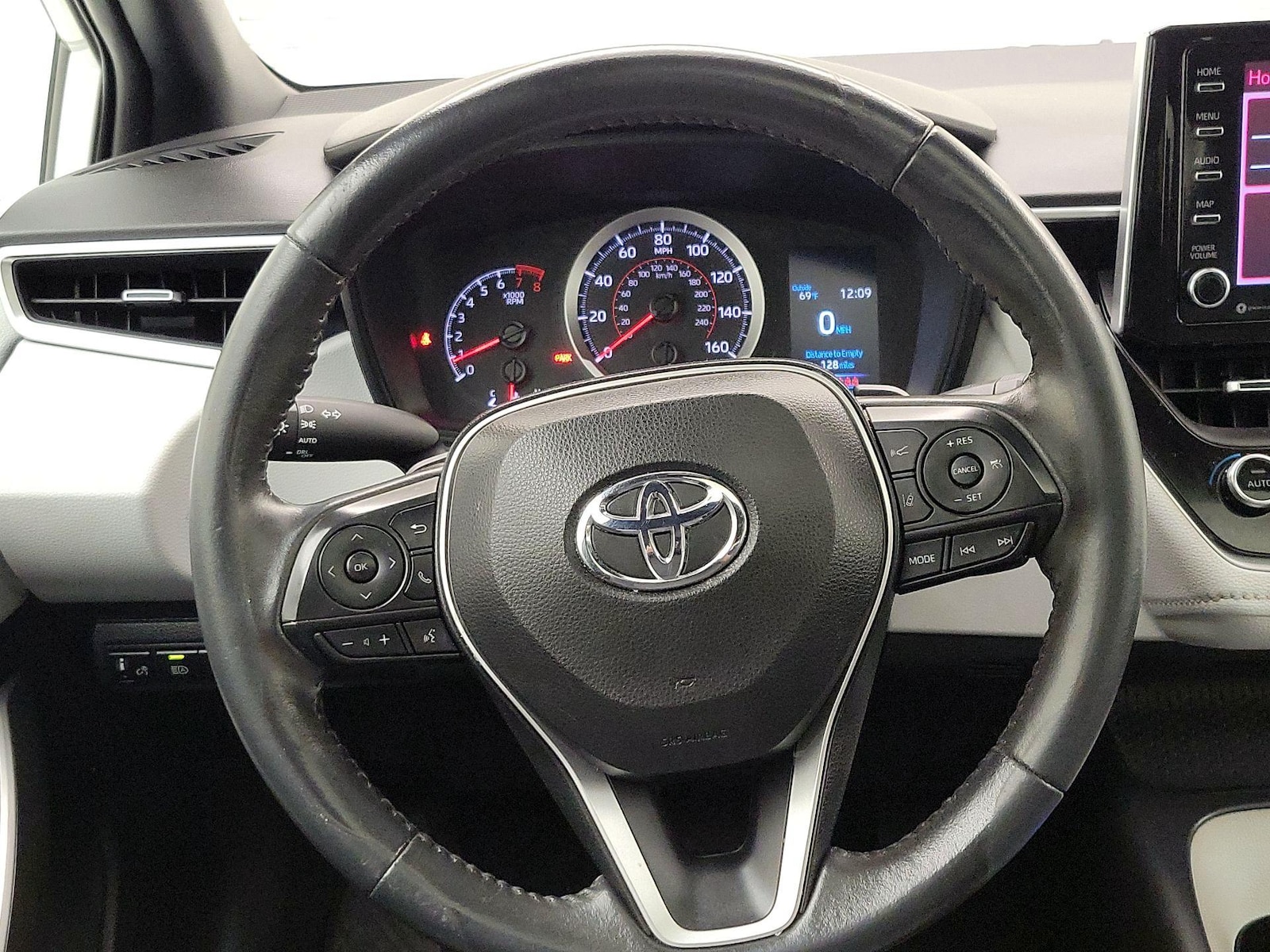 2021 Toyota Corolla SE - Photo 11