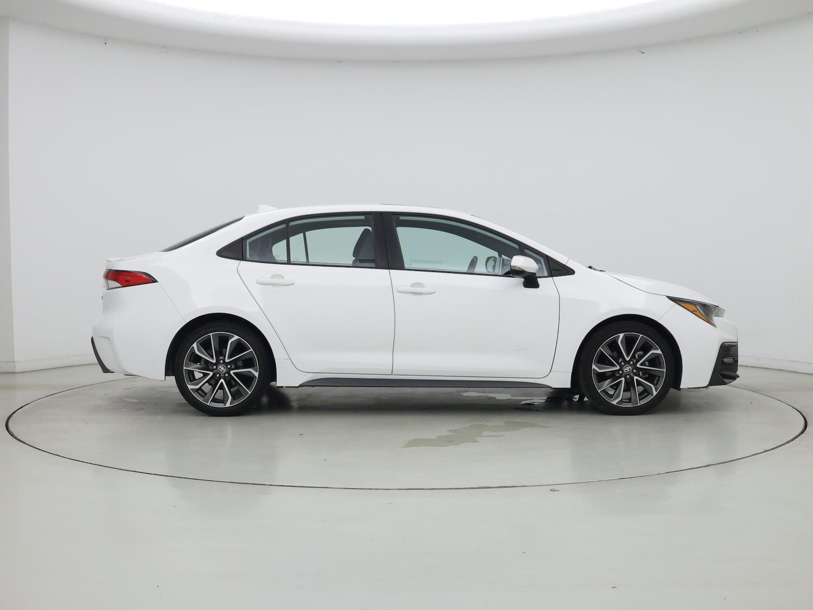 2021 Toyota Corolla SE - Photo 8