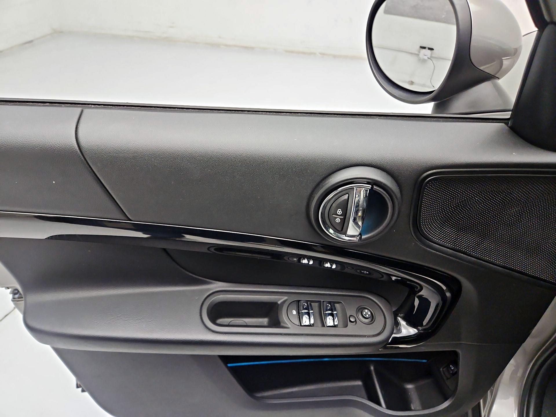 Thumbnail: 2019 MINI Cooper Countryman - 12