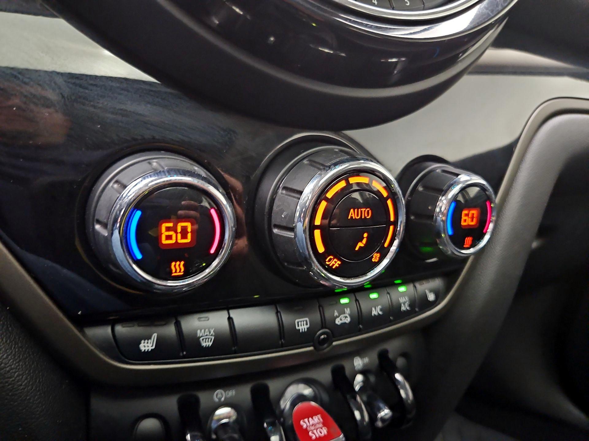 Thumbnail: 2019 MINI Cooper Countryman - 16