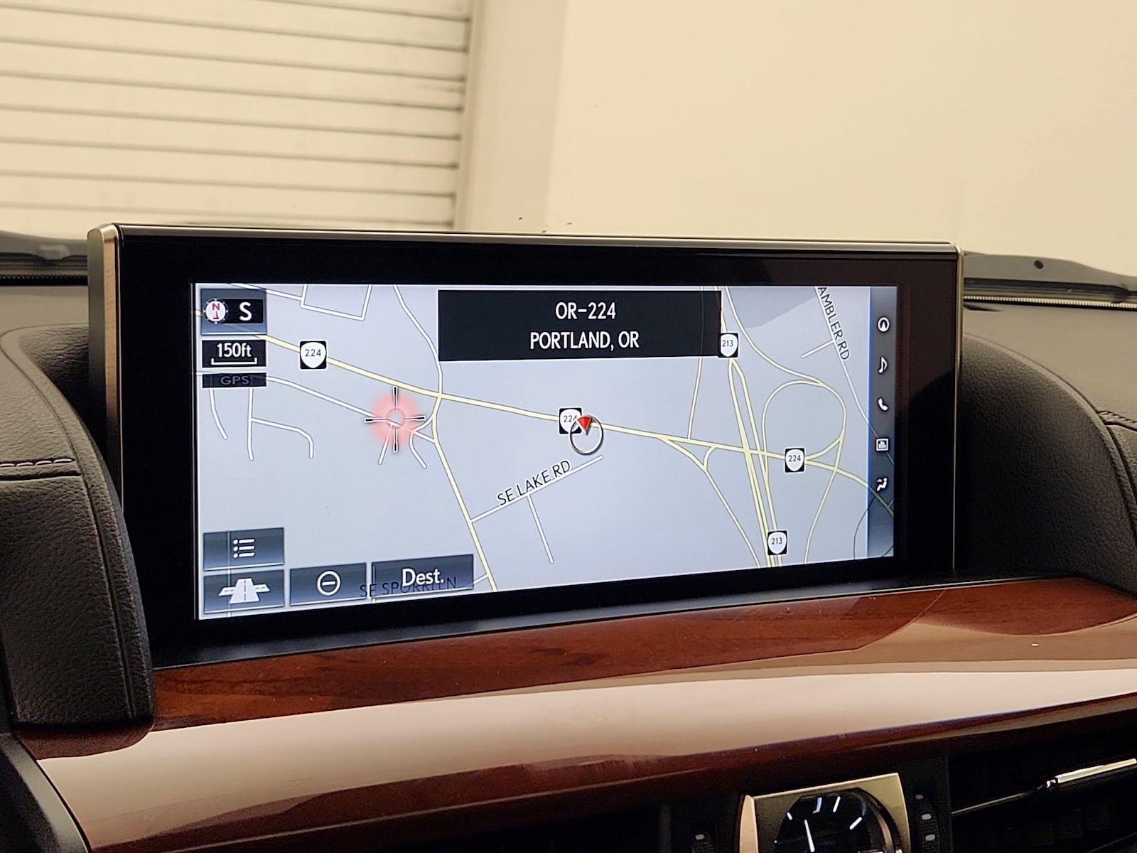 2020 Lexus LX 570 - Photo 15