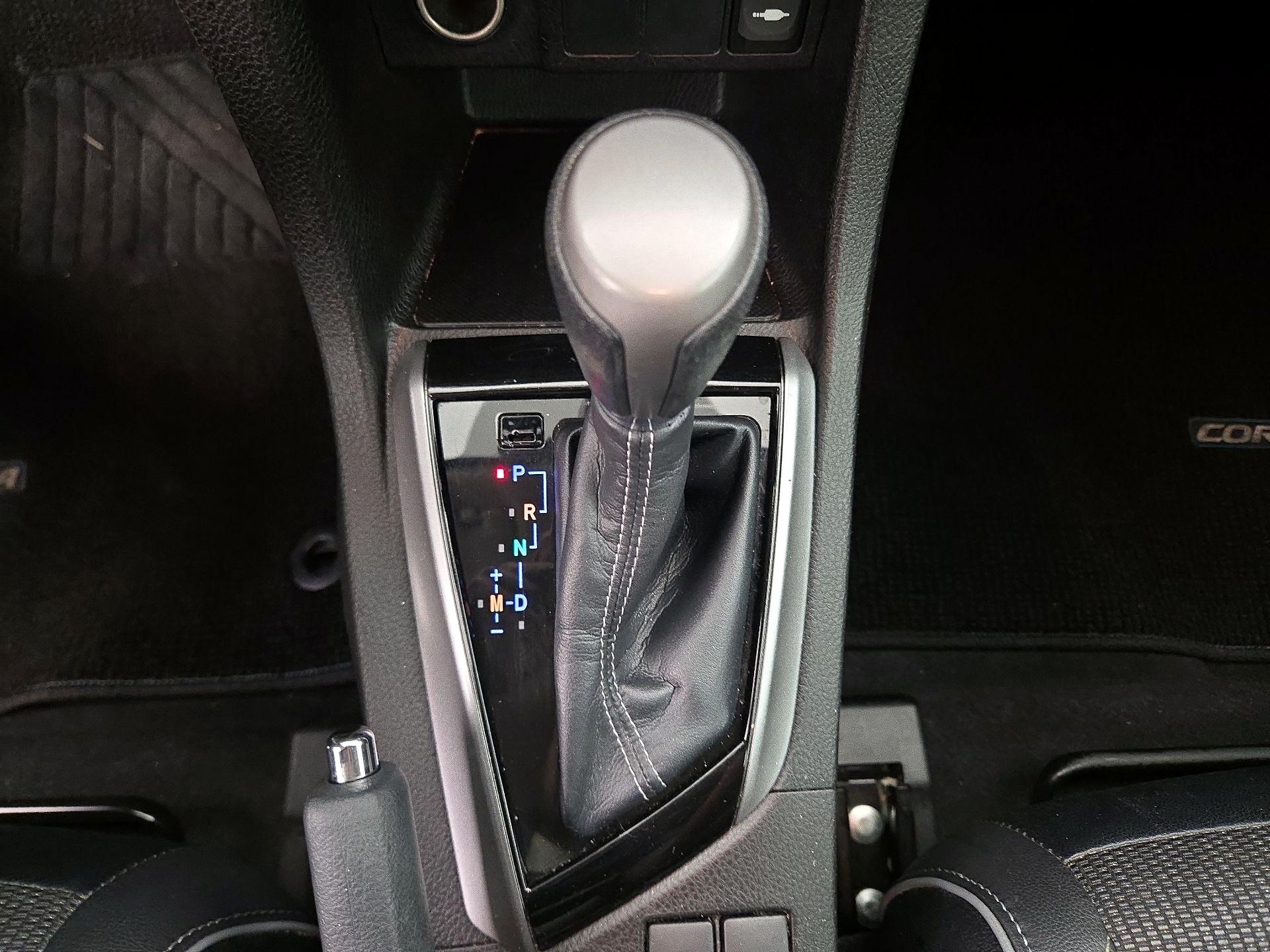 Thumbnail: 2016 Toyota Corolla - 18