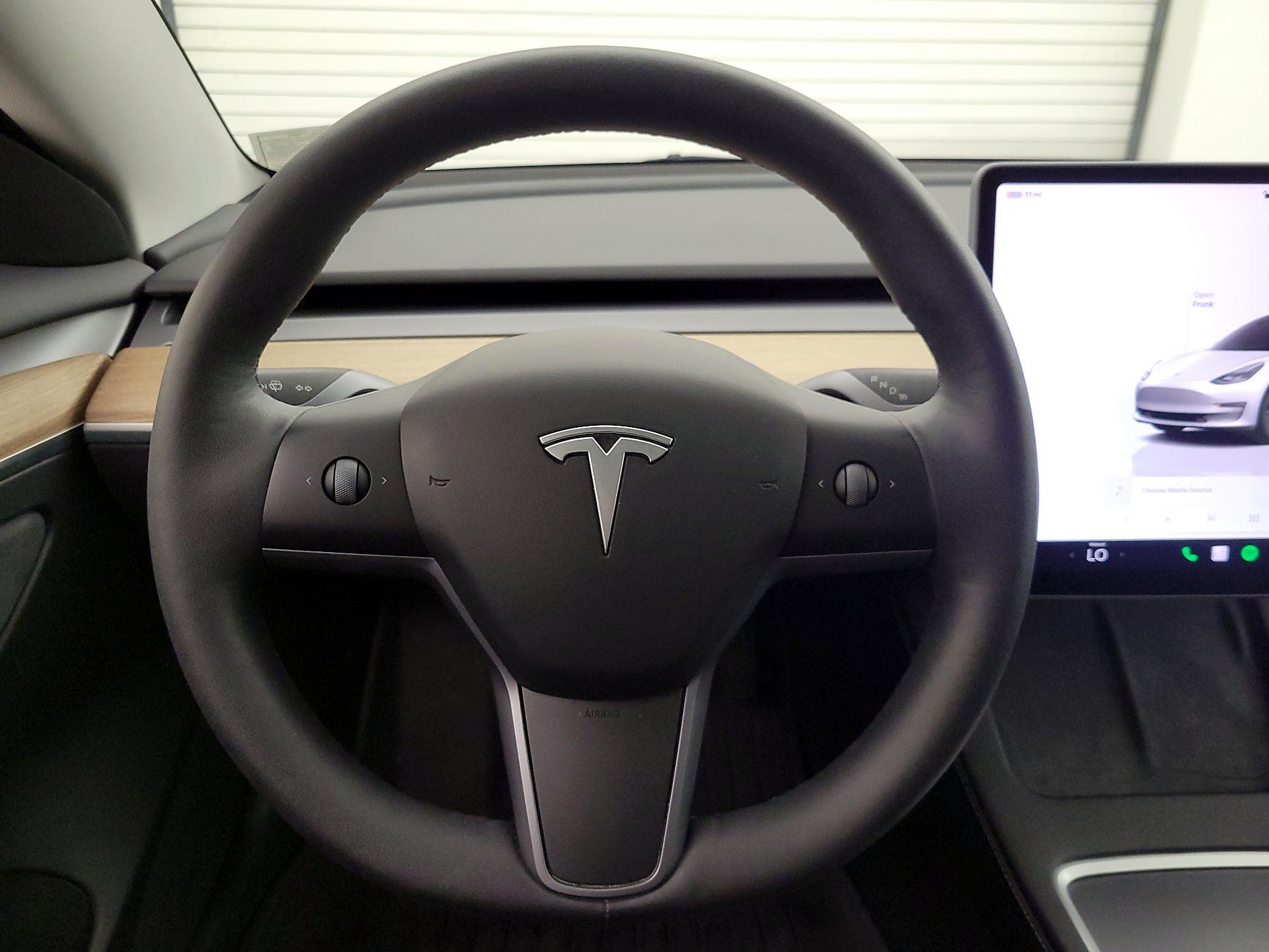 Thumbnail: 2023 Tesla Model 3 - 10