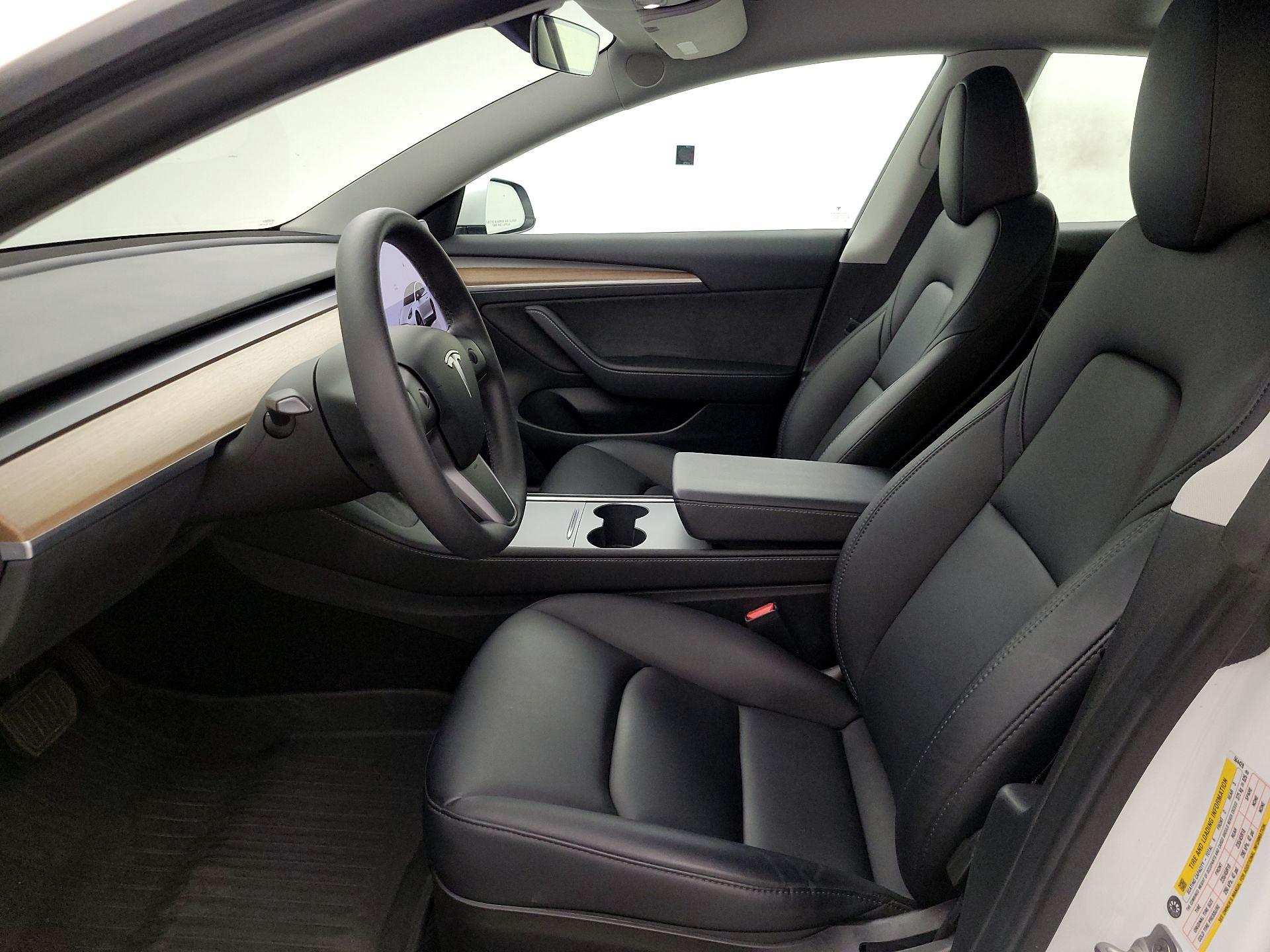 Thumbnail: 2023 Tesla Model 3 - 11