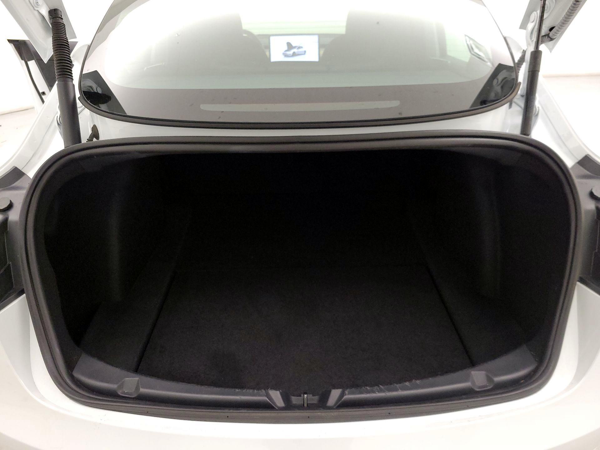 Thumbnail: 2023 Tesla Model 3 - 20