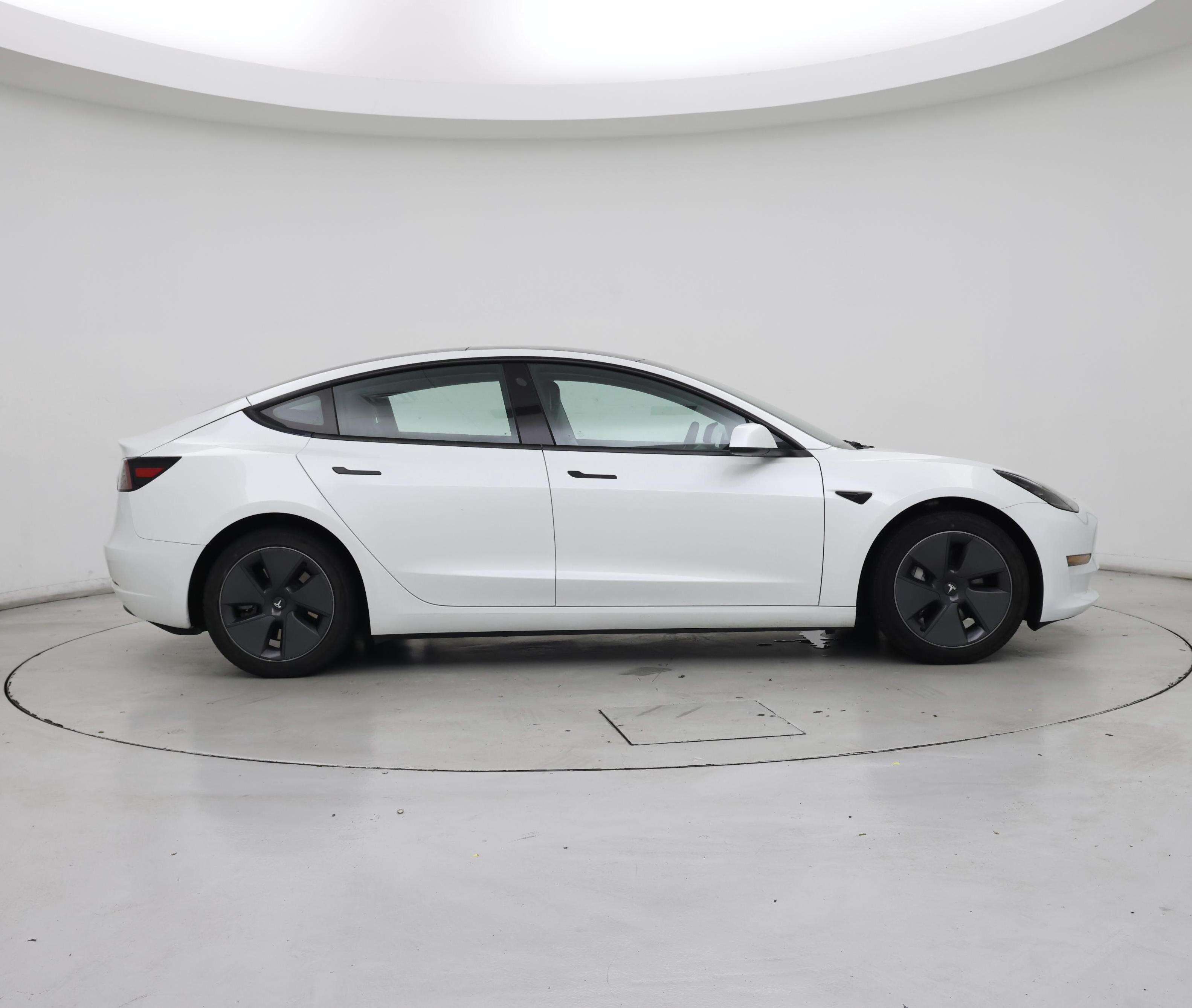Thumbnail: 2023 Tesla Model 3 - 7