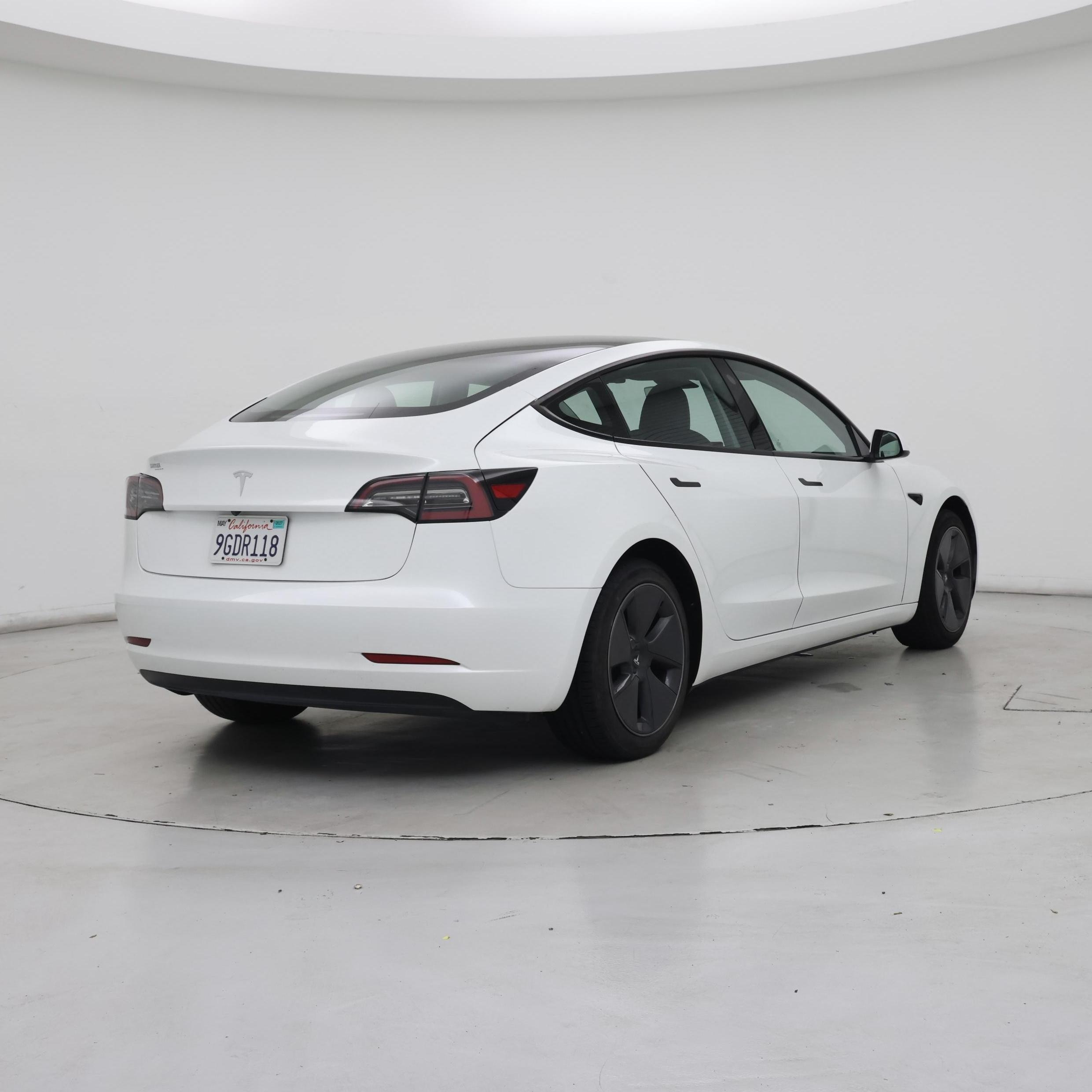 Thumbnail: 2023 Tesla Model 3 - 8