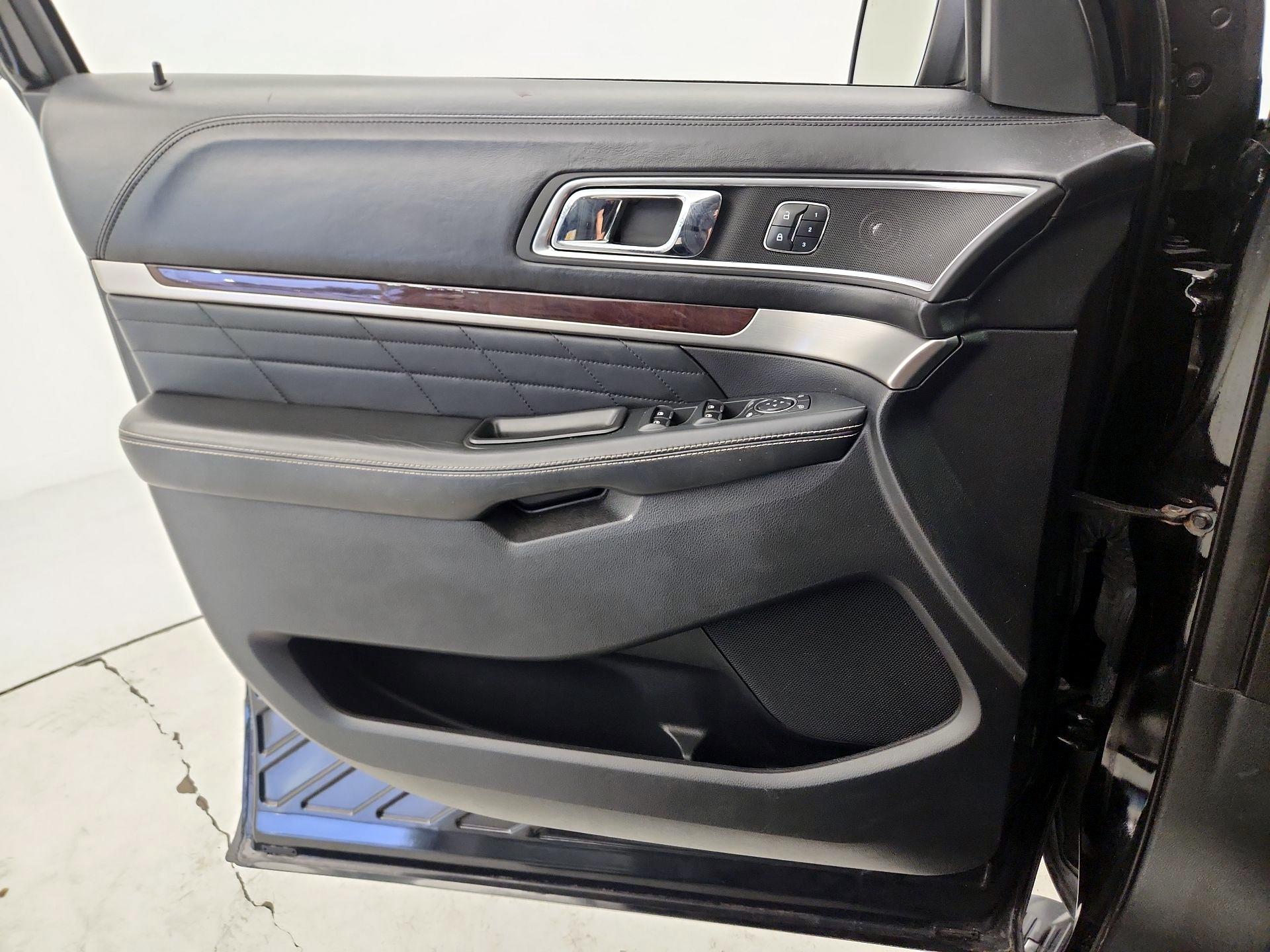 Thumbnail: 2017 Ford Explorer - 12