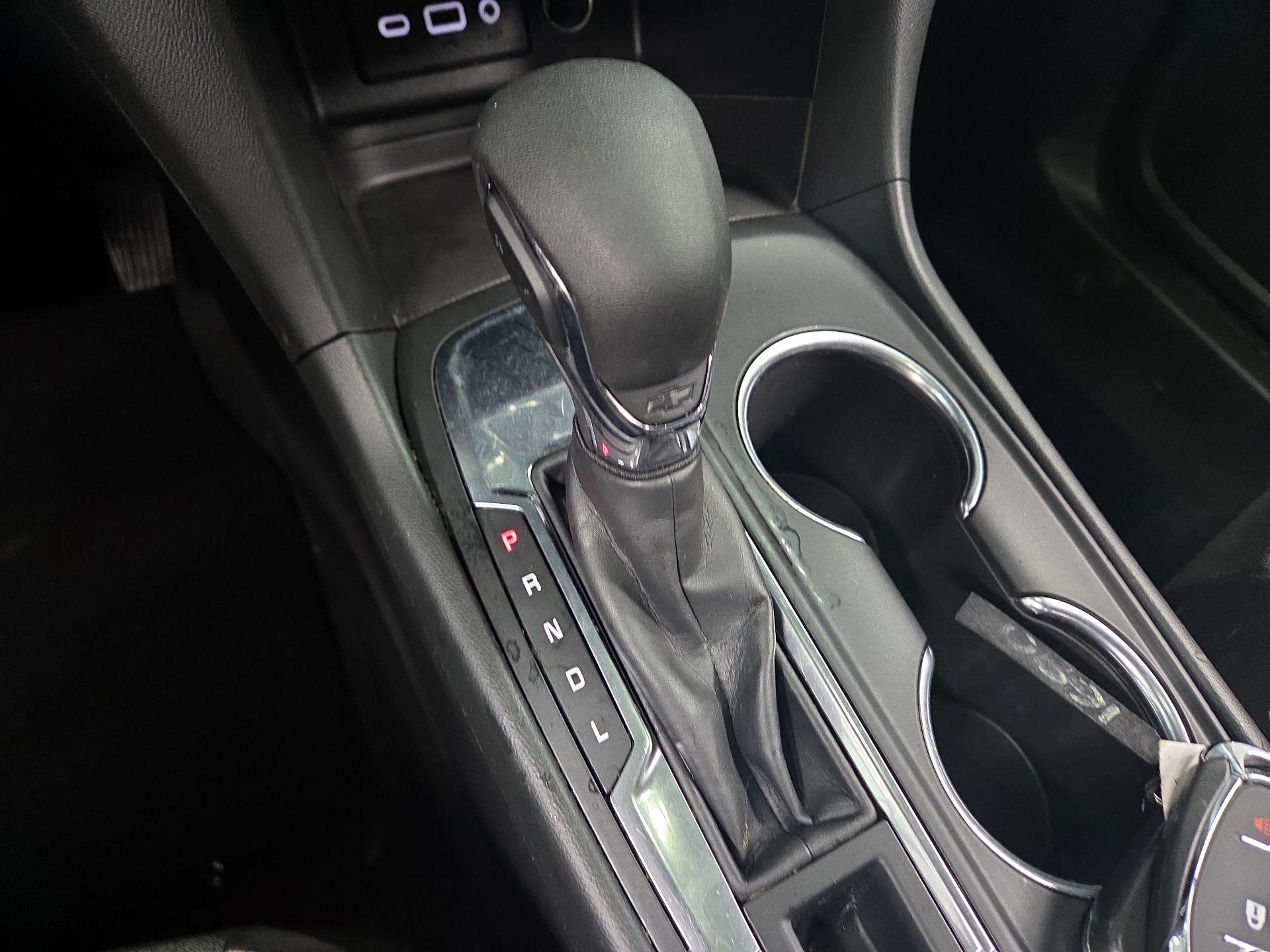 Thumbnail: 2022 Chevrolet Equinox - 15