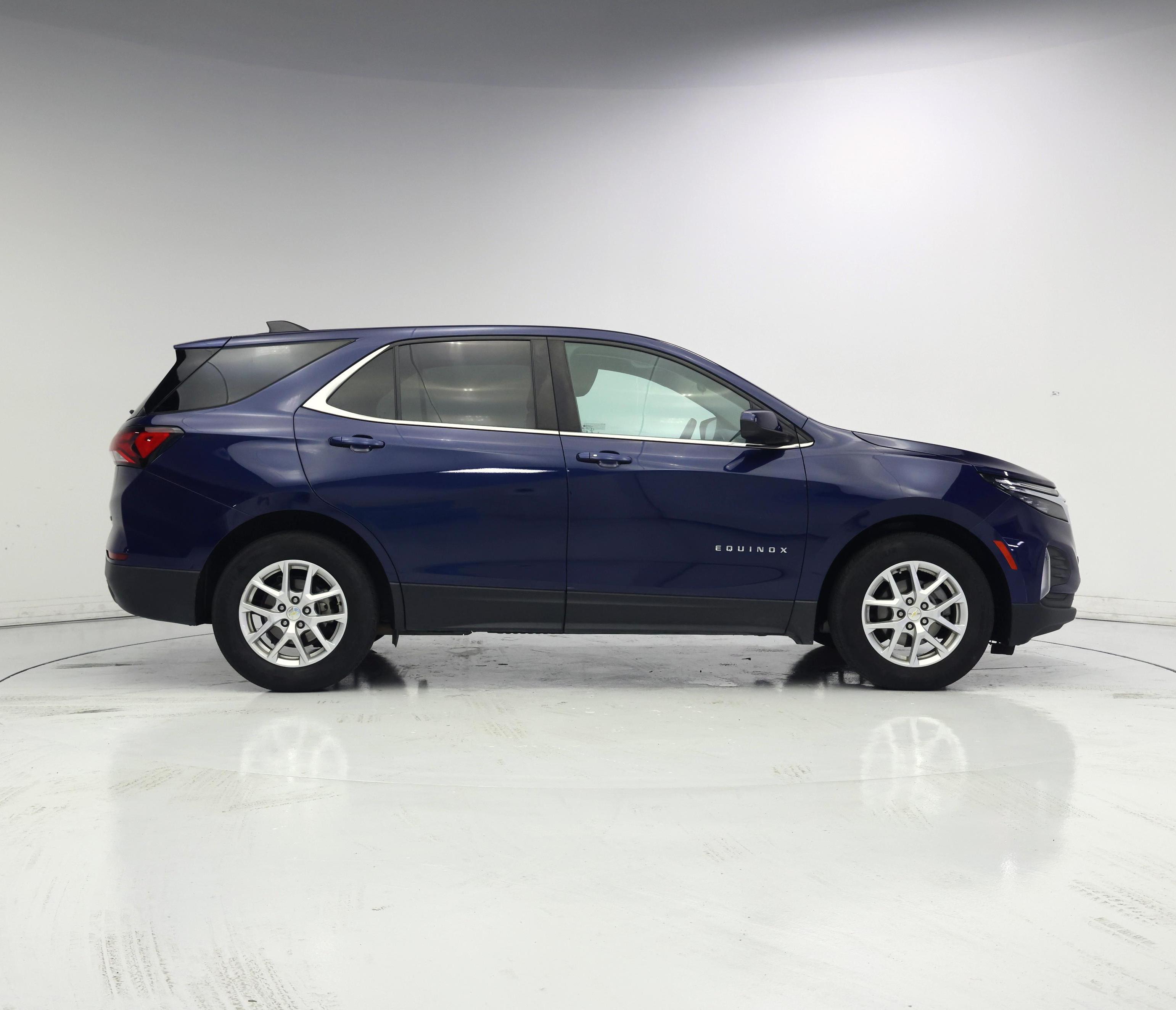 Thumbnail: 2022 Chevrolet Equinox - 7