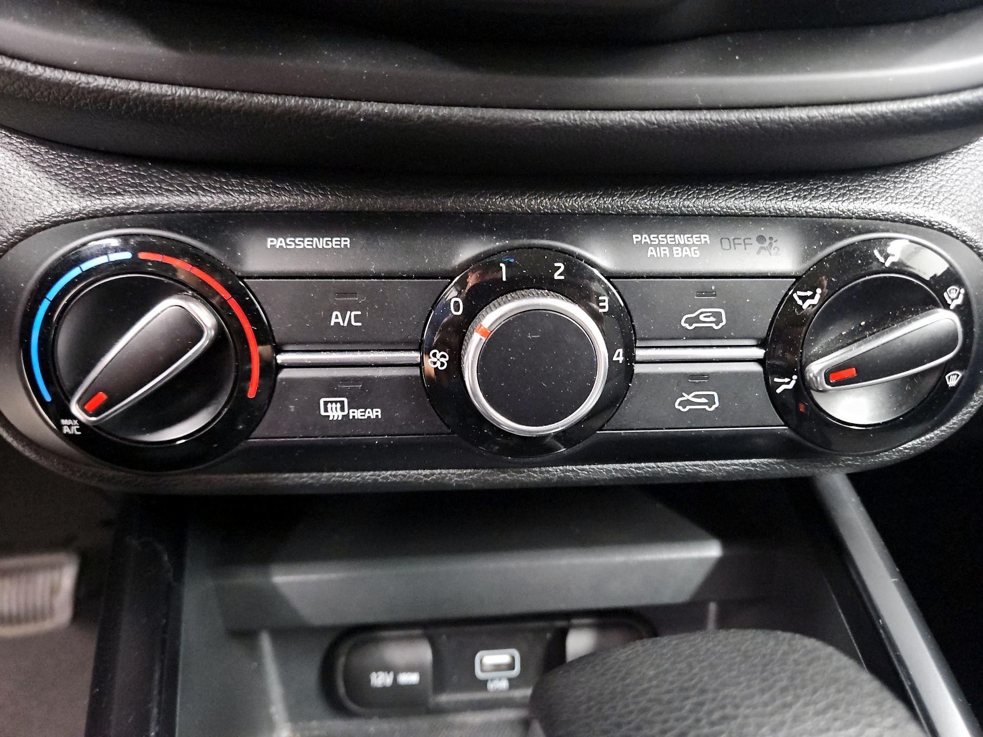 Thumbnail: 2021 Kia Soul - 16