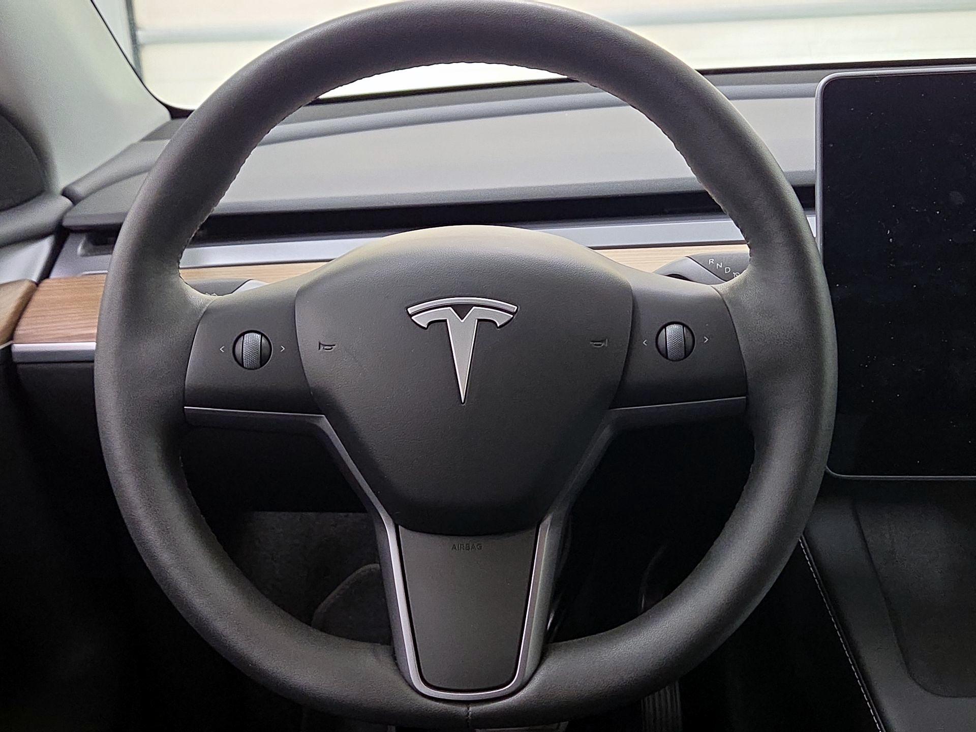 Thumbnail: 2024 Tesla Model Y - 10