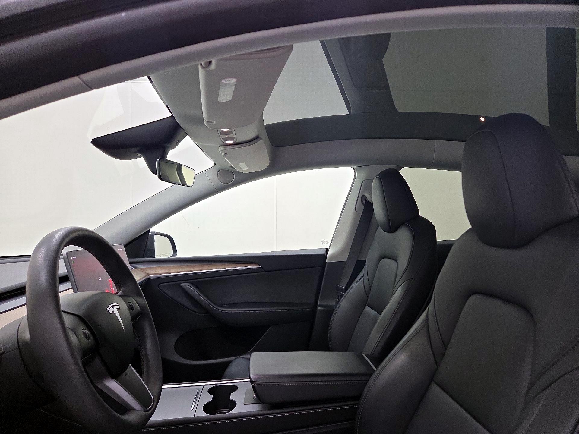 Thumbnail: 2024 Tesla Model Y - 18