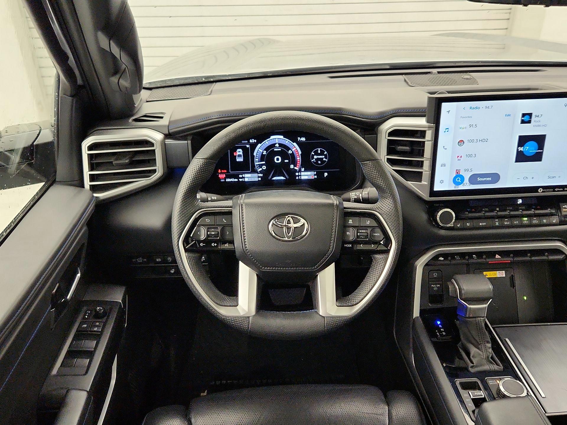 Thumbnail: 2022 Toyota Tundra - 10