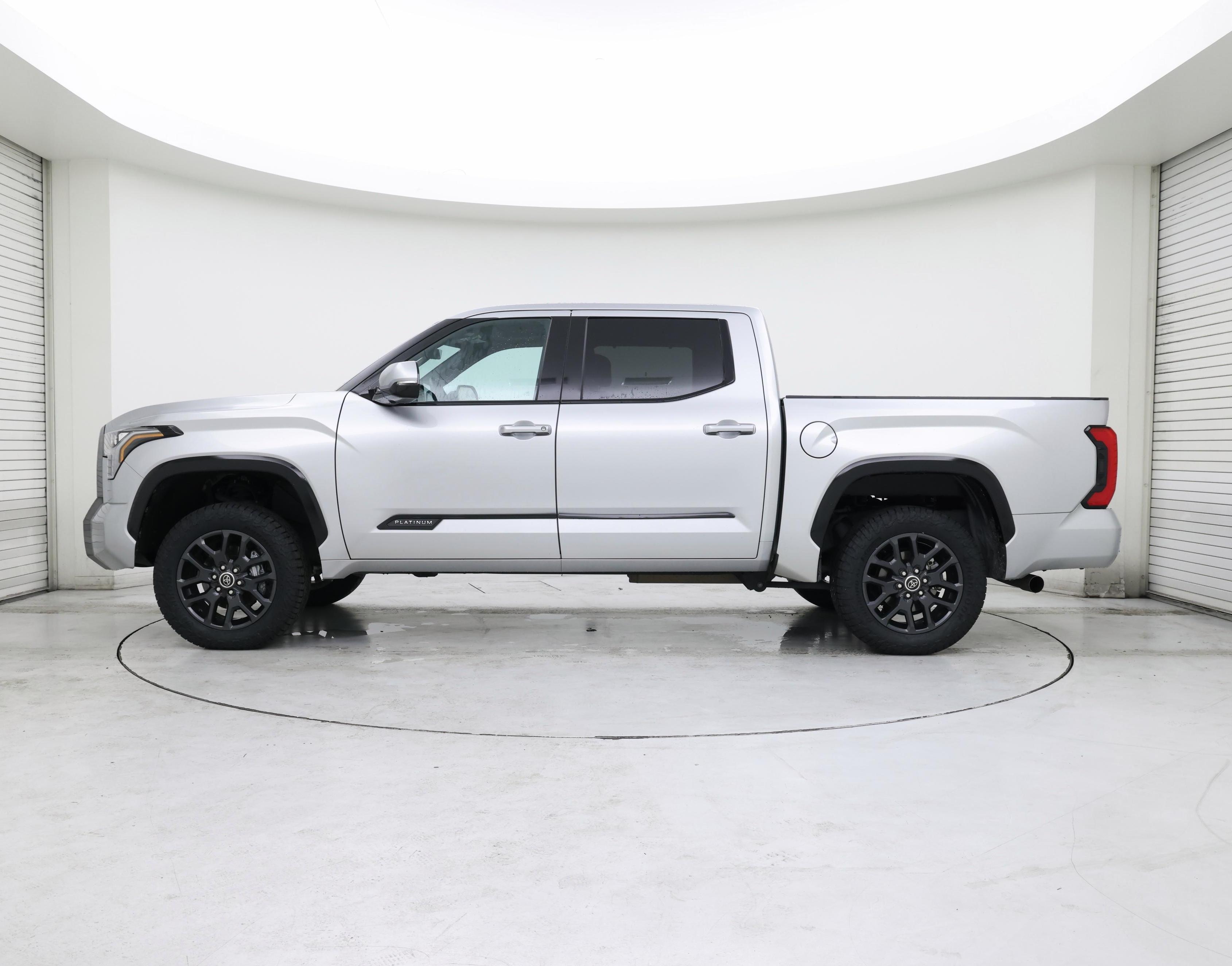 Thumbnail: 2022 Toyota Tundra - 3