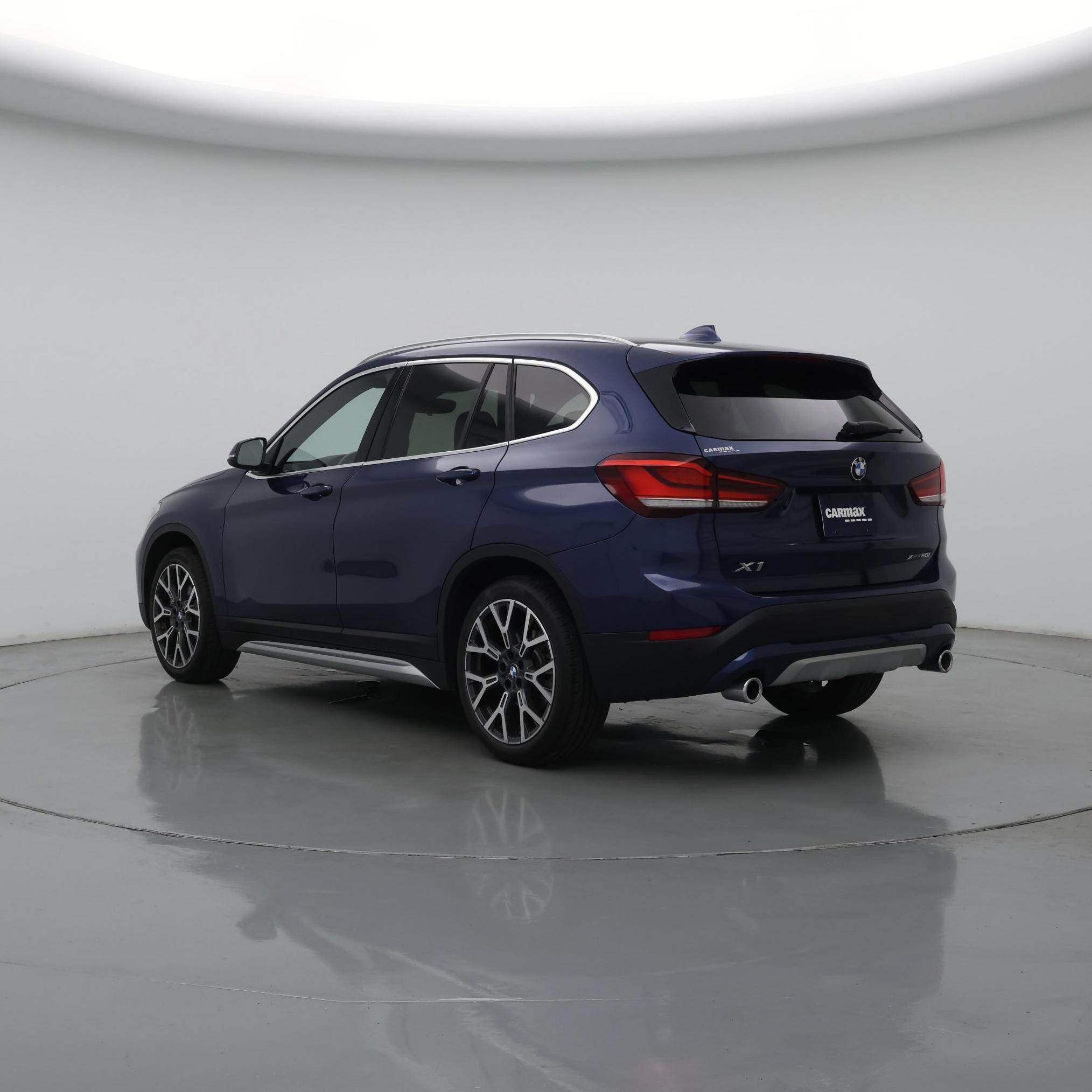 Thumbnail: 2021 BMW X1 - 2