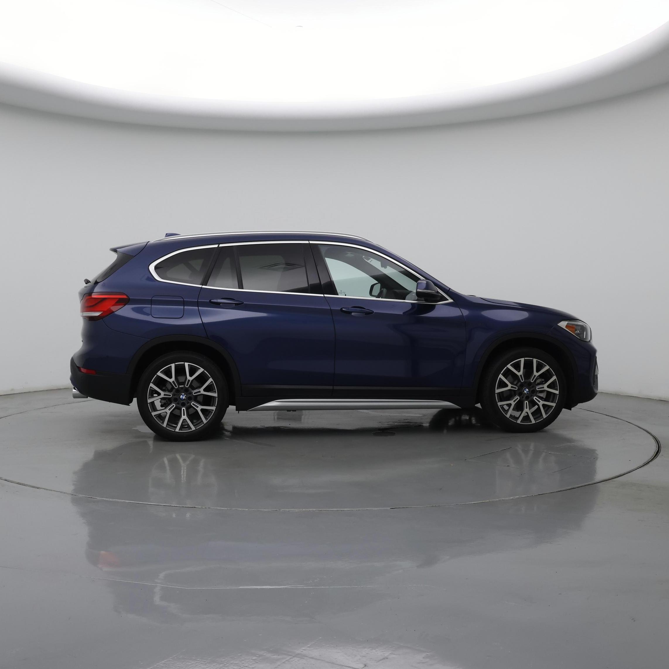 Thumbnail: 2021 BMW X1 - 7