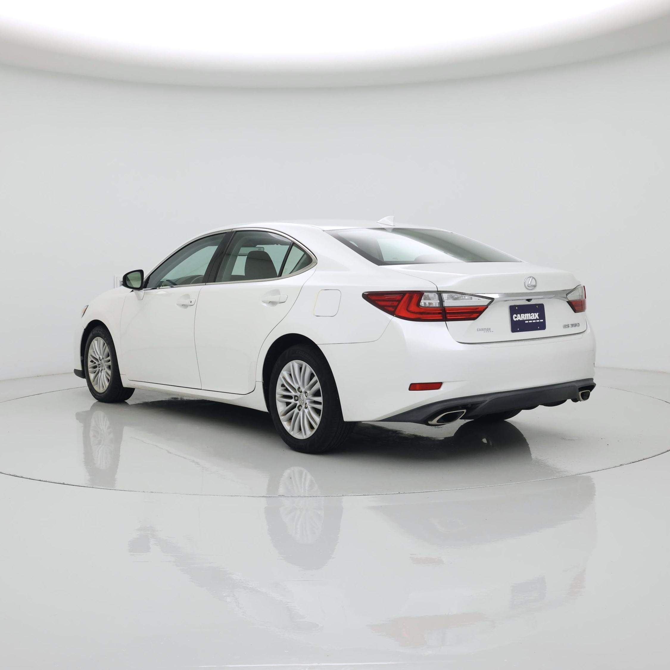Thumbnail: 2018 Lexus ES - 2