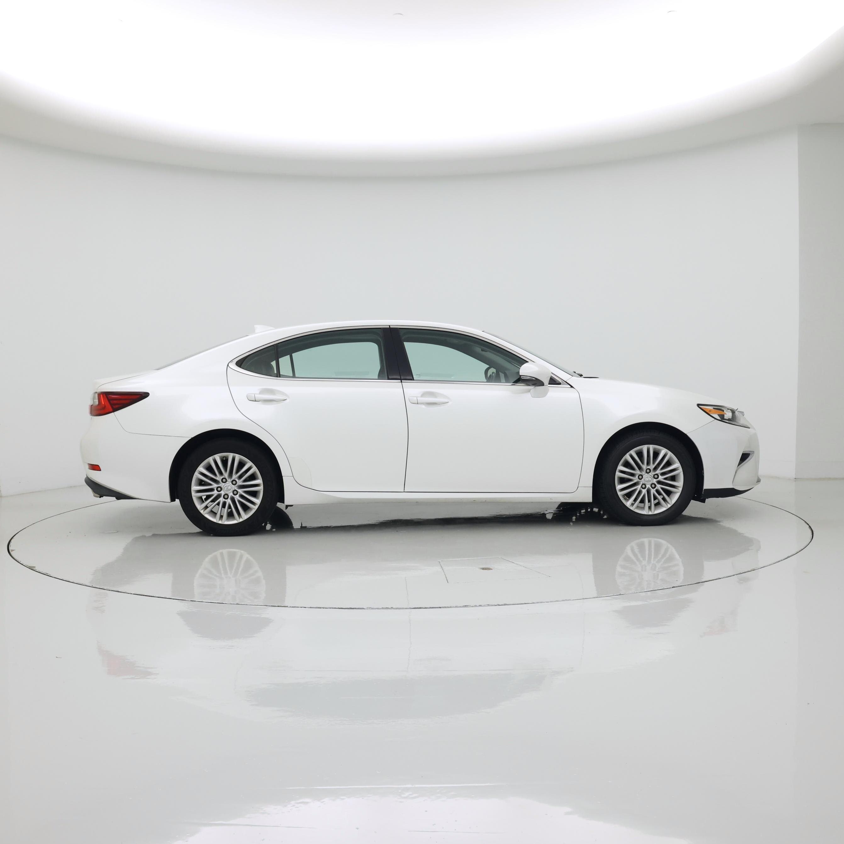 Thumbnail: 2018 Lexus ES - 7