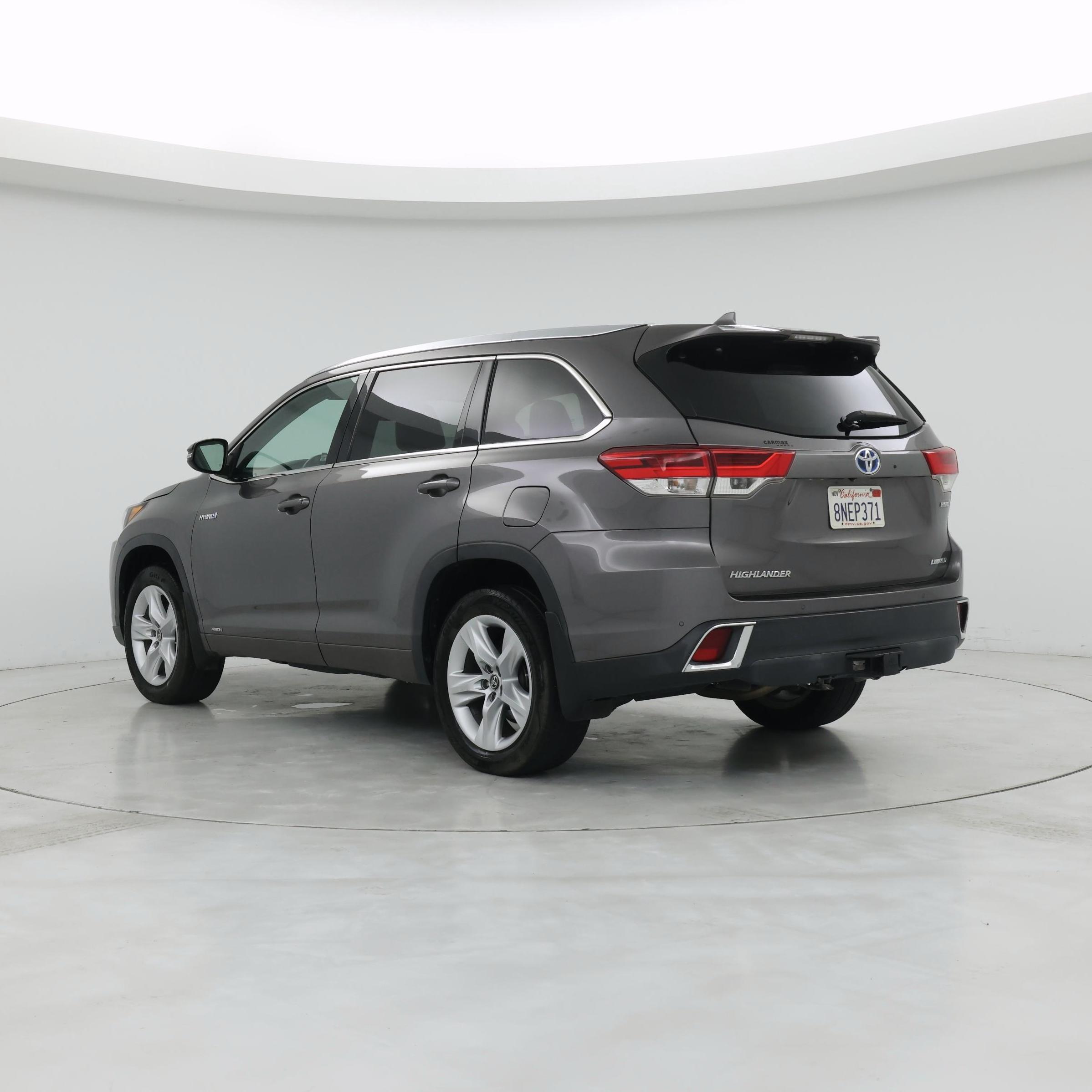 Thumbnail: 2019 Toyota Highlander - 2