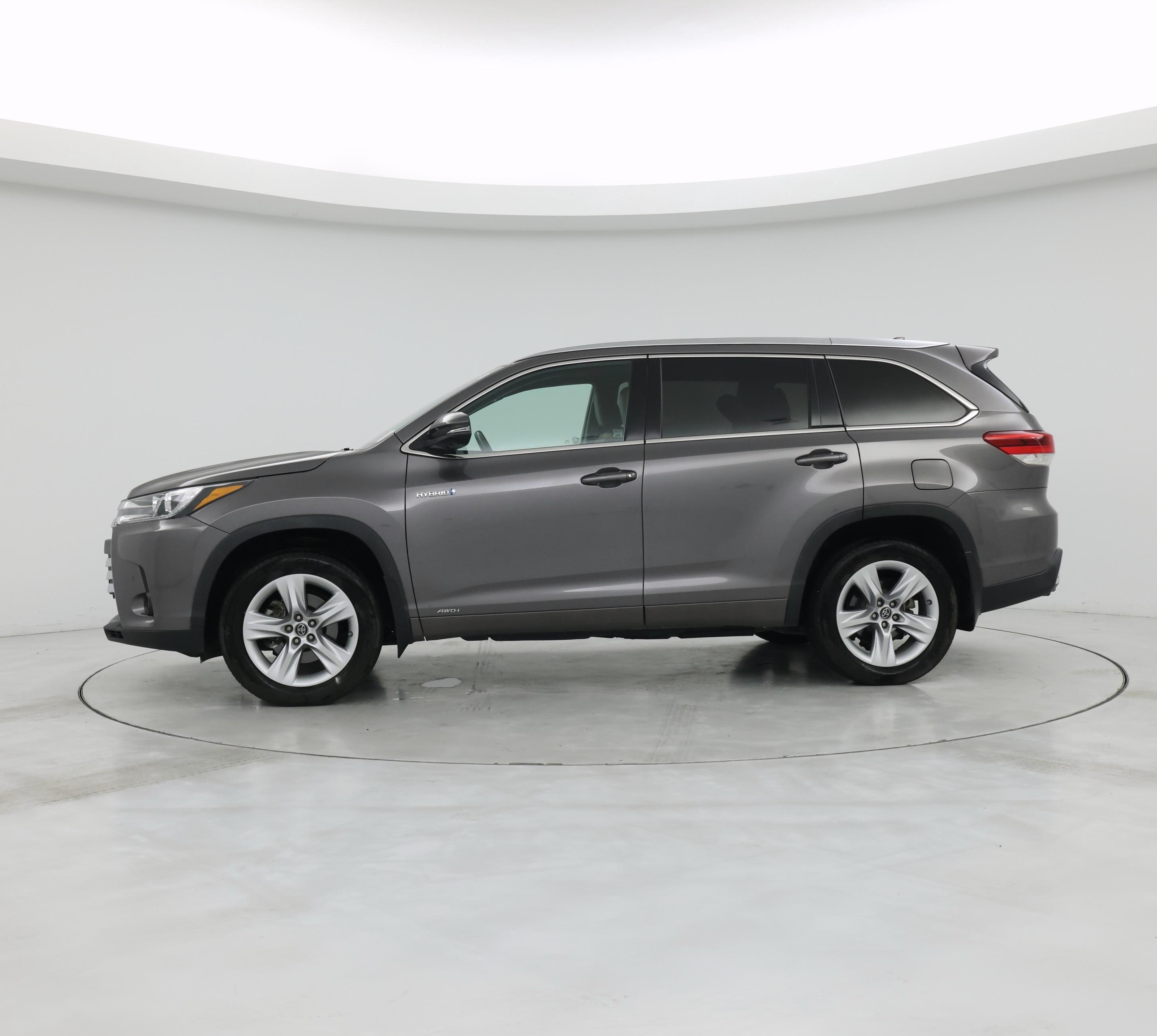 Thumbnail: 2019 Toyota Highlander - 3