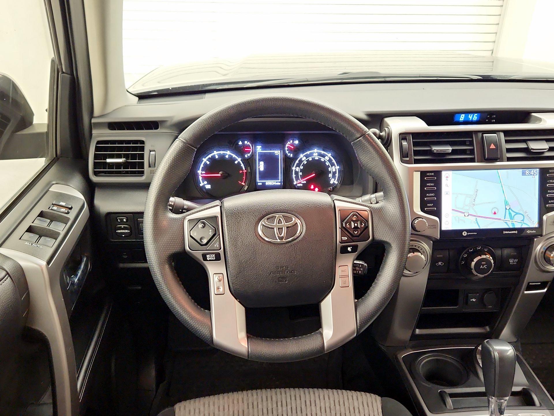 Thumbnail: 2020 Toyota 4Runner - 10