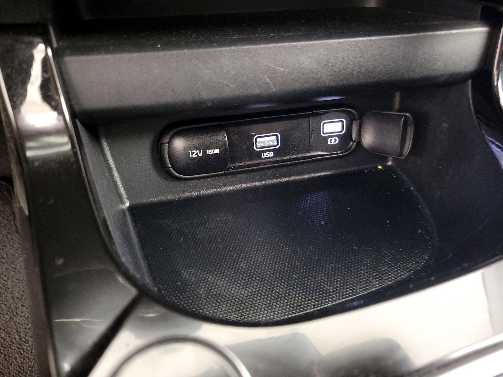 2023 Kia Seltos S - Photo 18