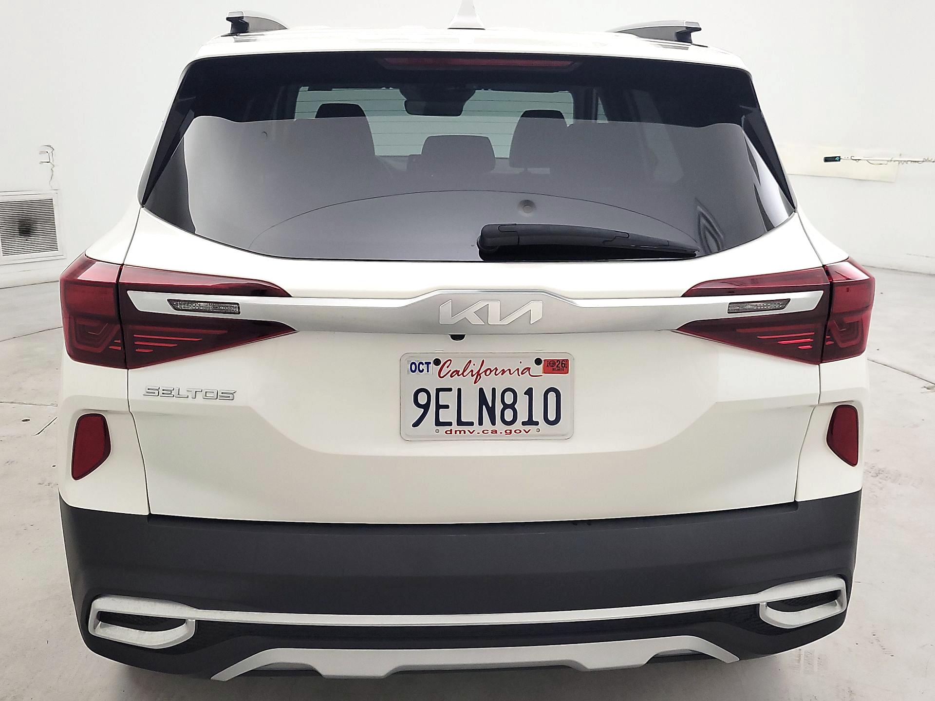 Thumbnail: 2023 Kia Seltos - 6