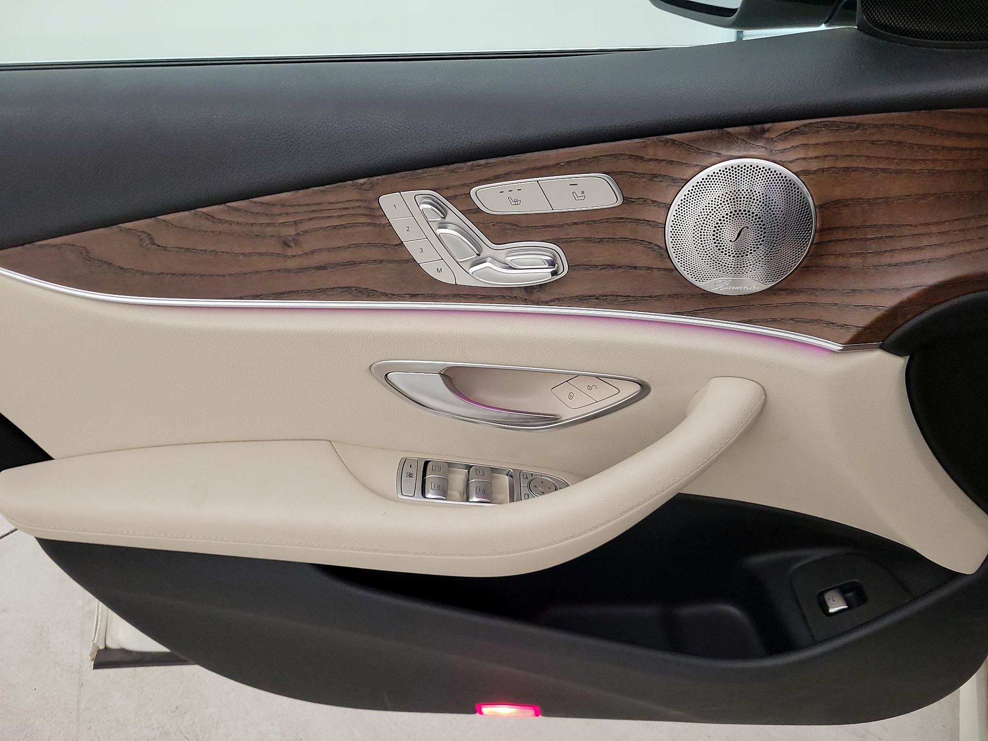 Thumbnail: 2017 Mercedes-Benz E-Class - 12