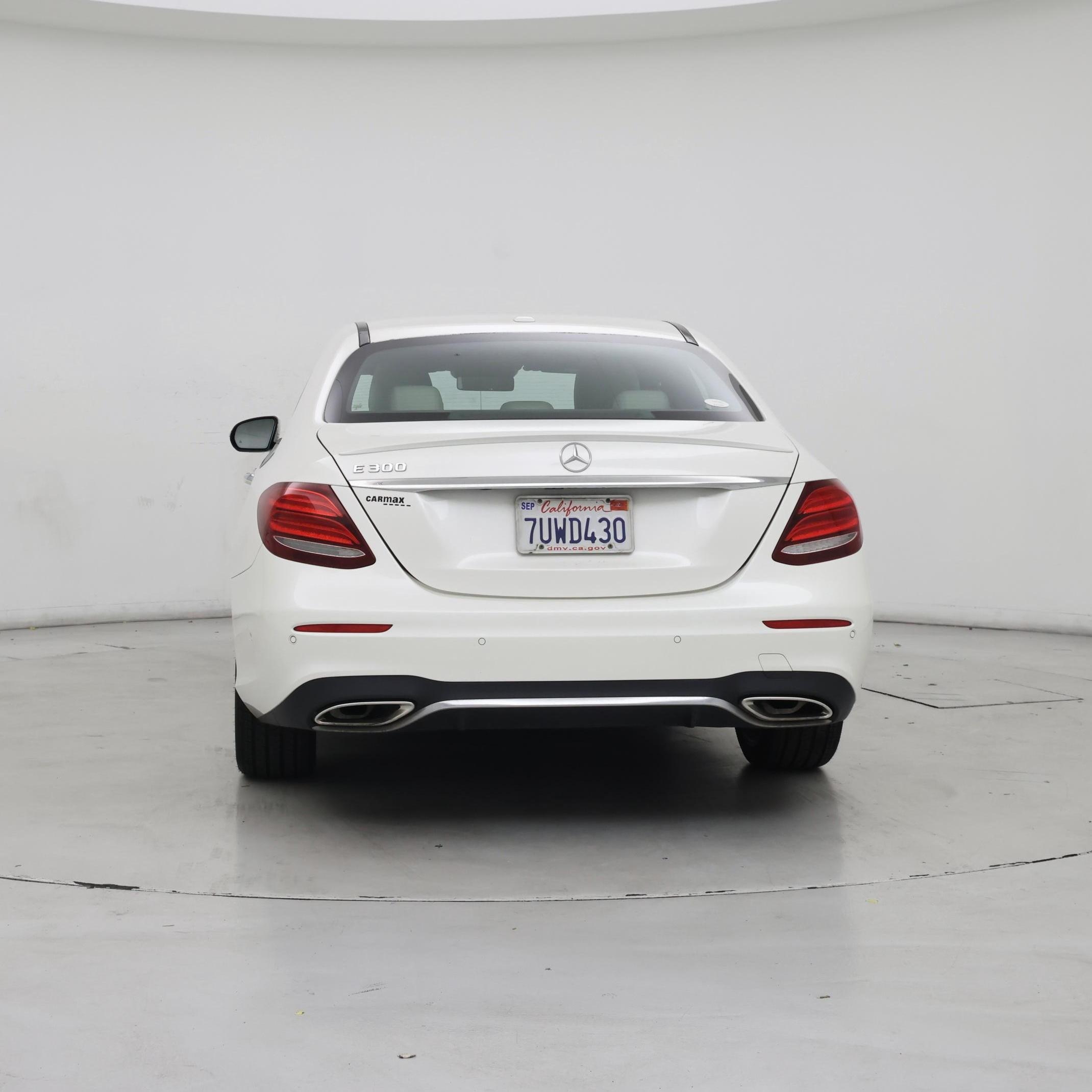 Thumbnail: 2017 Mercedes-Benz E-Class - 6