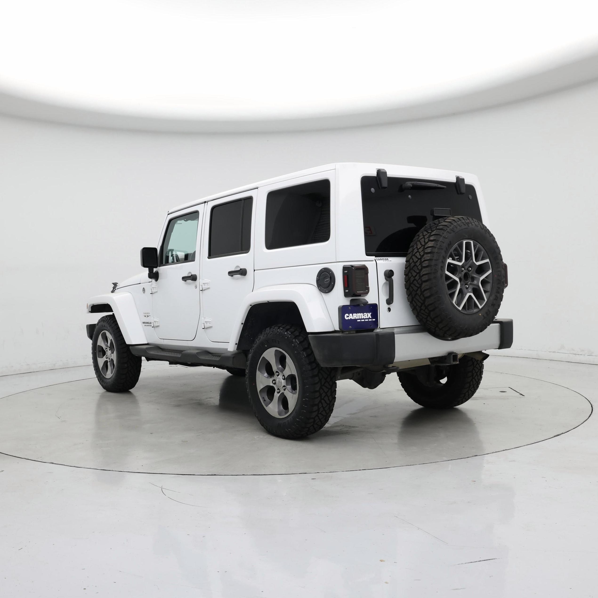 Thumbnail: 2017 Jeep Wrangler - 2