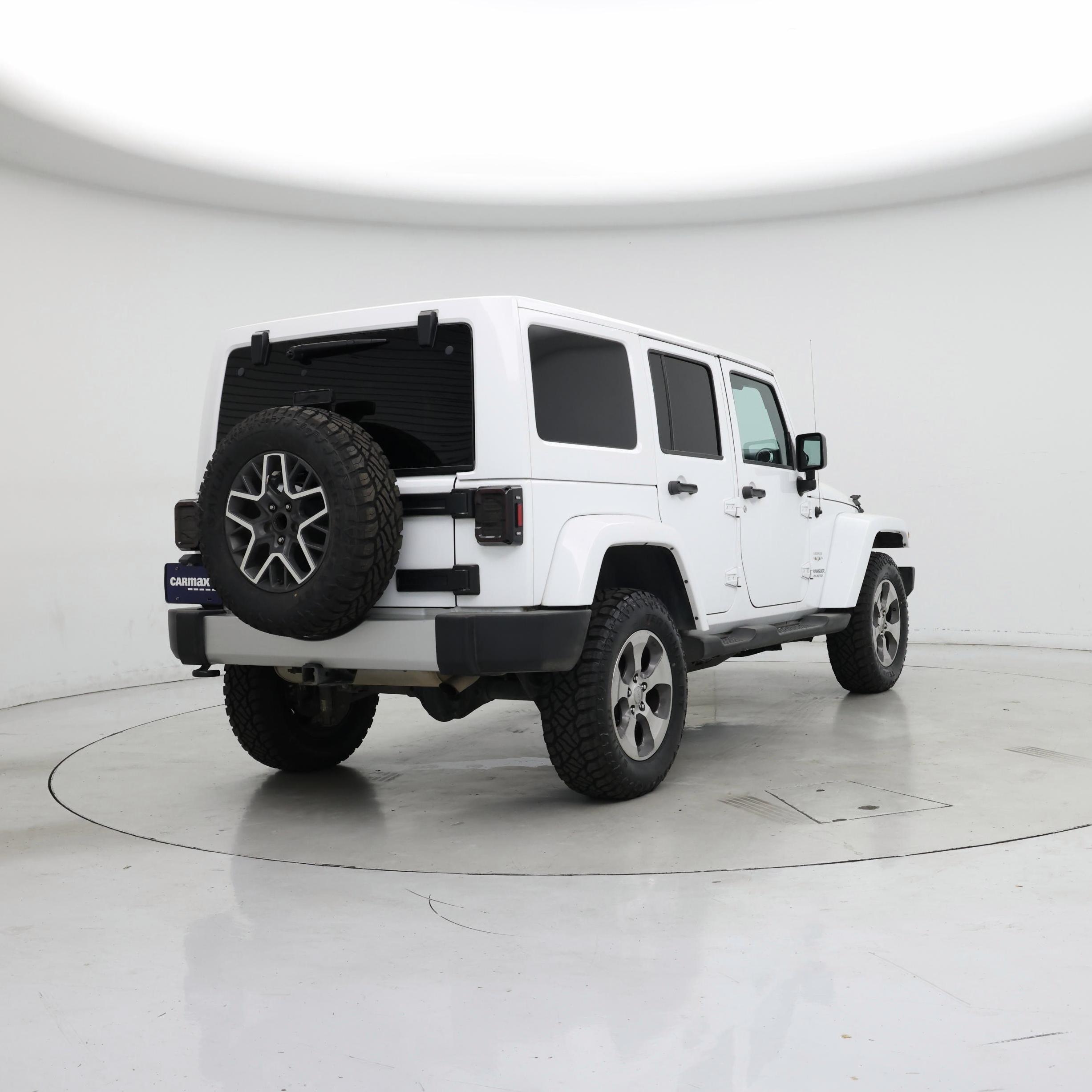 Thumbnail: 2017 Jeep Wrangler - 8