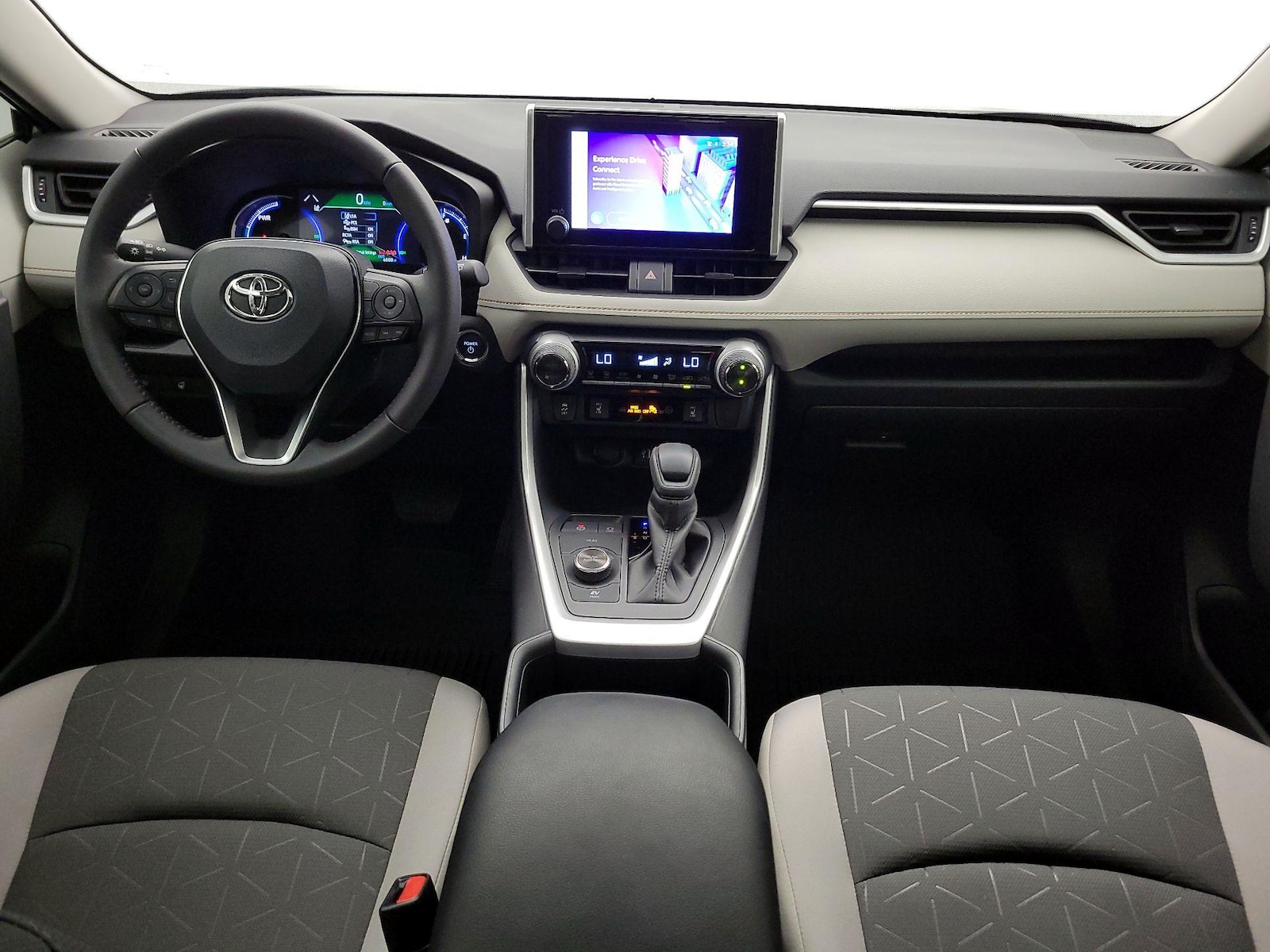 2025 Toyota RAV4 XLE - Photo 10