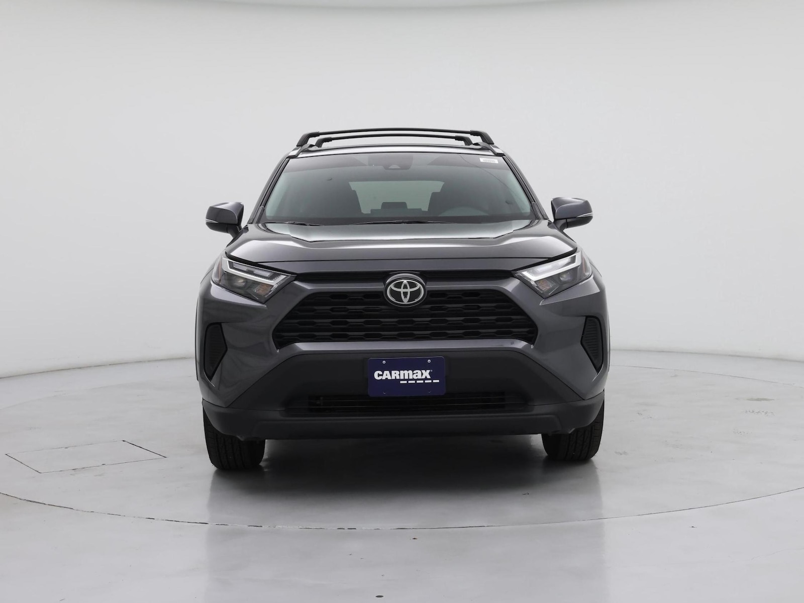 2025 Toyota RAV4 XLE - Photo 6