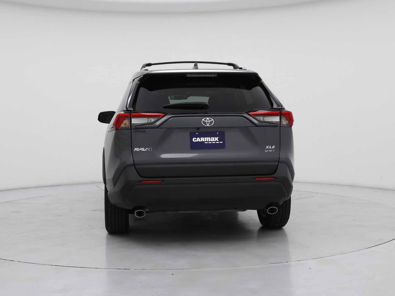 2025 Toyota RAV4 XLE - Photo 7