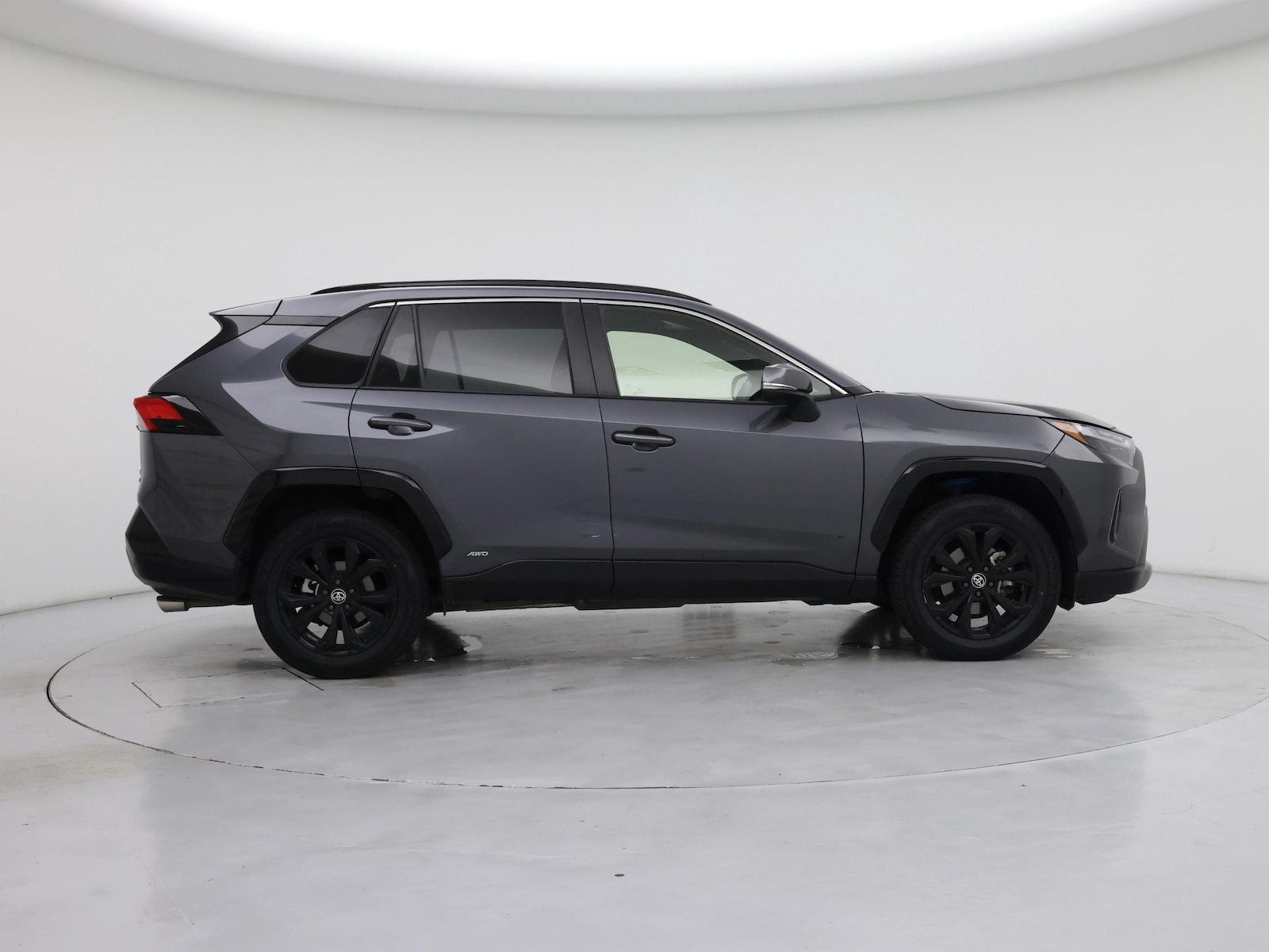 2022 Toyota RAV4 SE - Photo 8