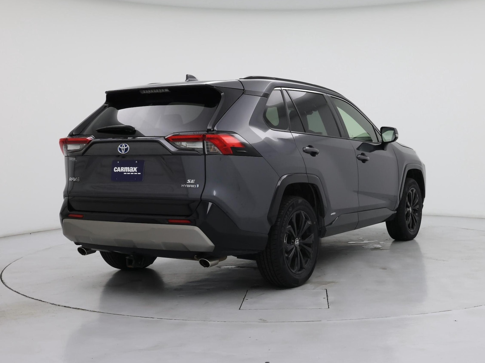 2022 Toyota RAV4 SE - Photo 9