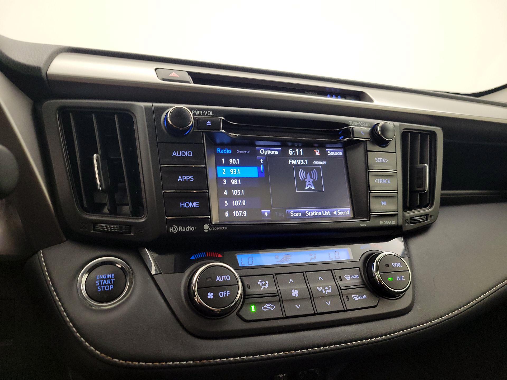 Thumbnail: 2018 Toyota RAV4 - 15