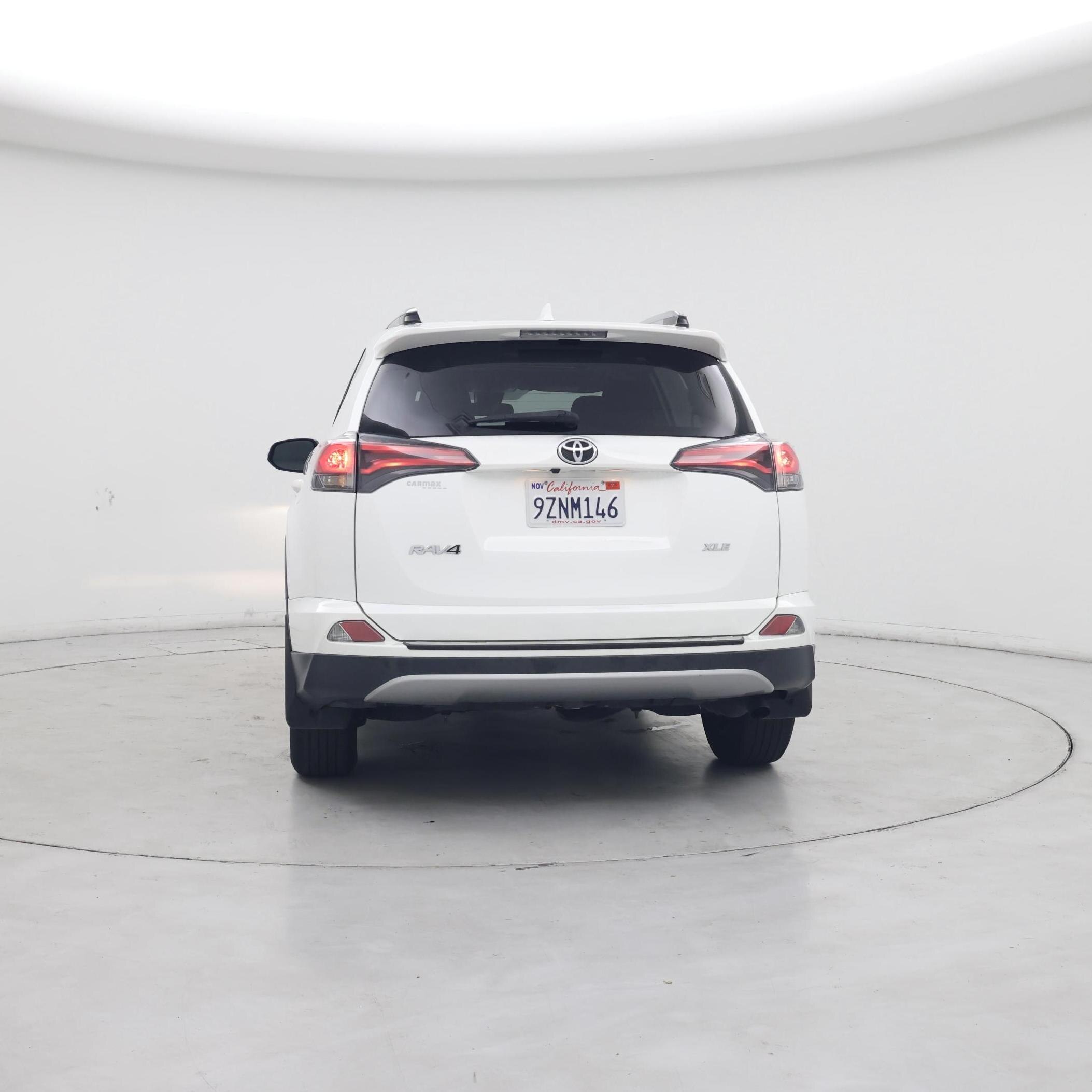 Thumbnail: 2018 Toyota RAV4 - 6