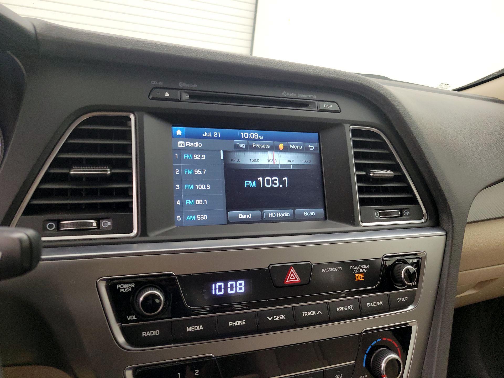 Thumbnail: 2016 Hyundai Sonata - 15