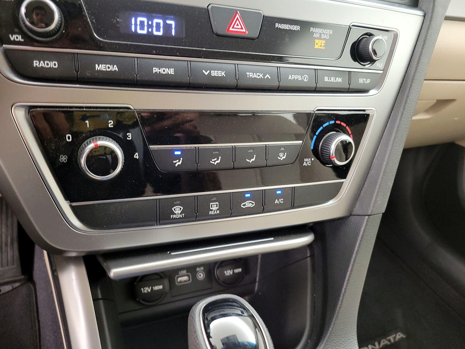 Thumbnail: 2016 Hyundai Sonata - 16