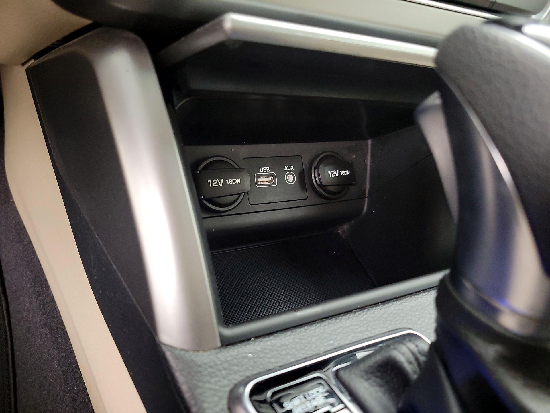 Thumbnail: 2016 Hyundai Sonata - 18