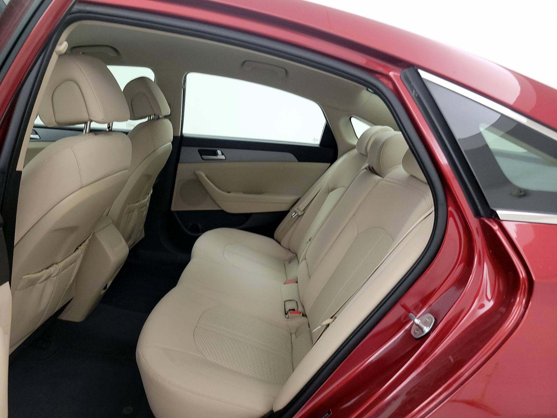Thumbnail: 2016 Hyundai Sonata - 19