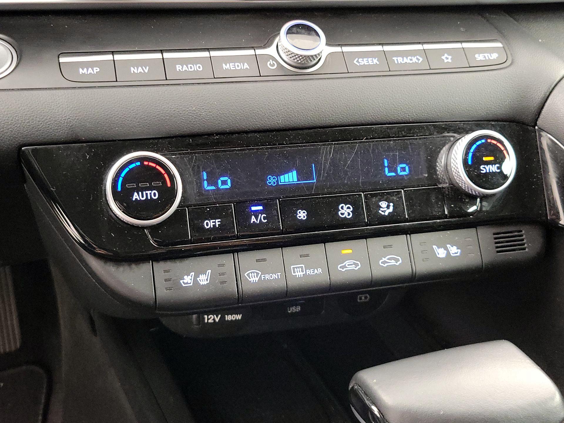 Thumbnail: 2024 Hyundai Elantra - 17