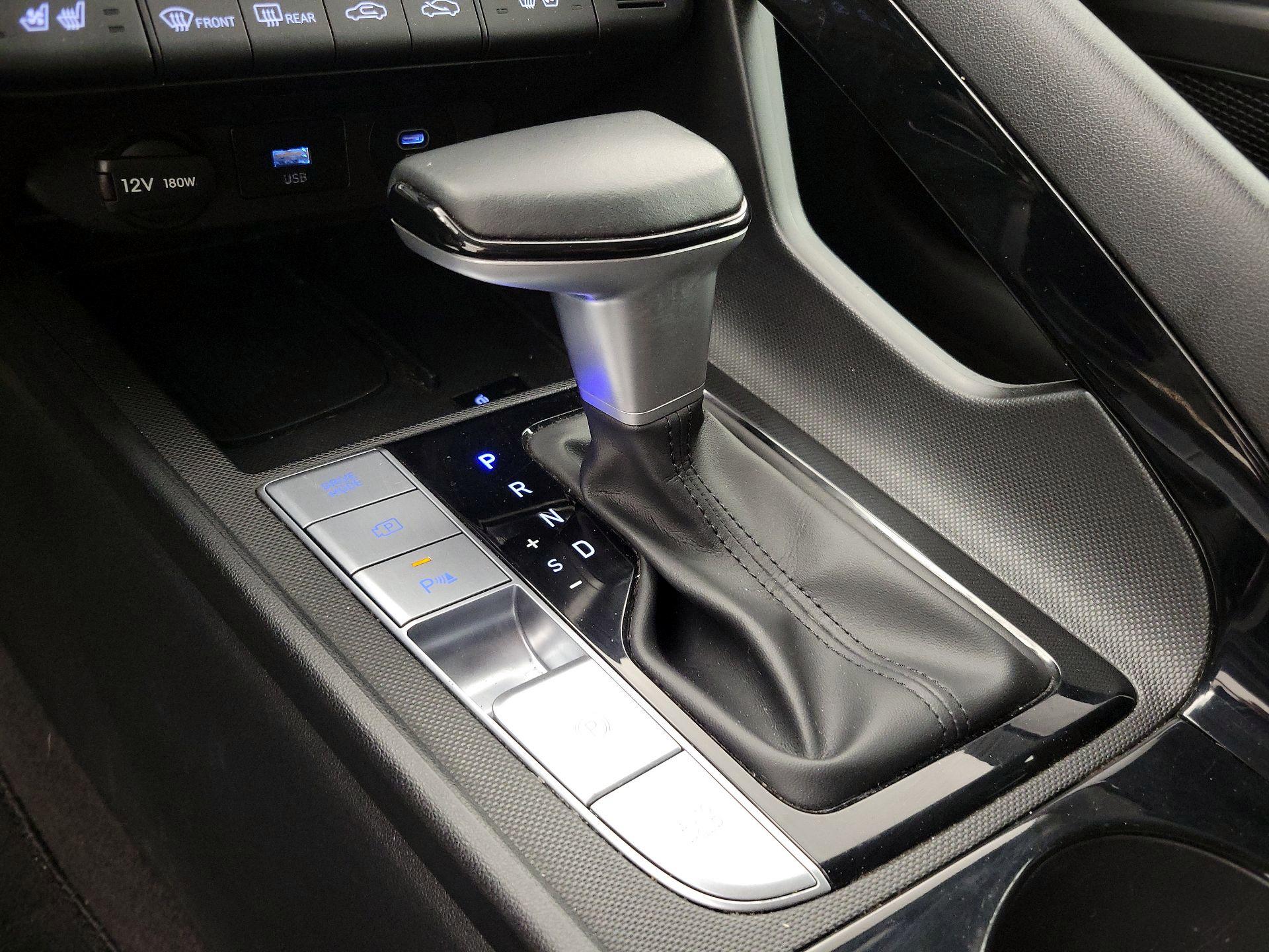 Thumbnail: 2024 Hyundai Elantra - 18
