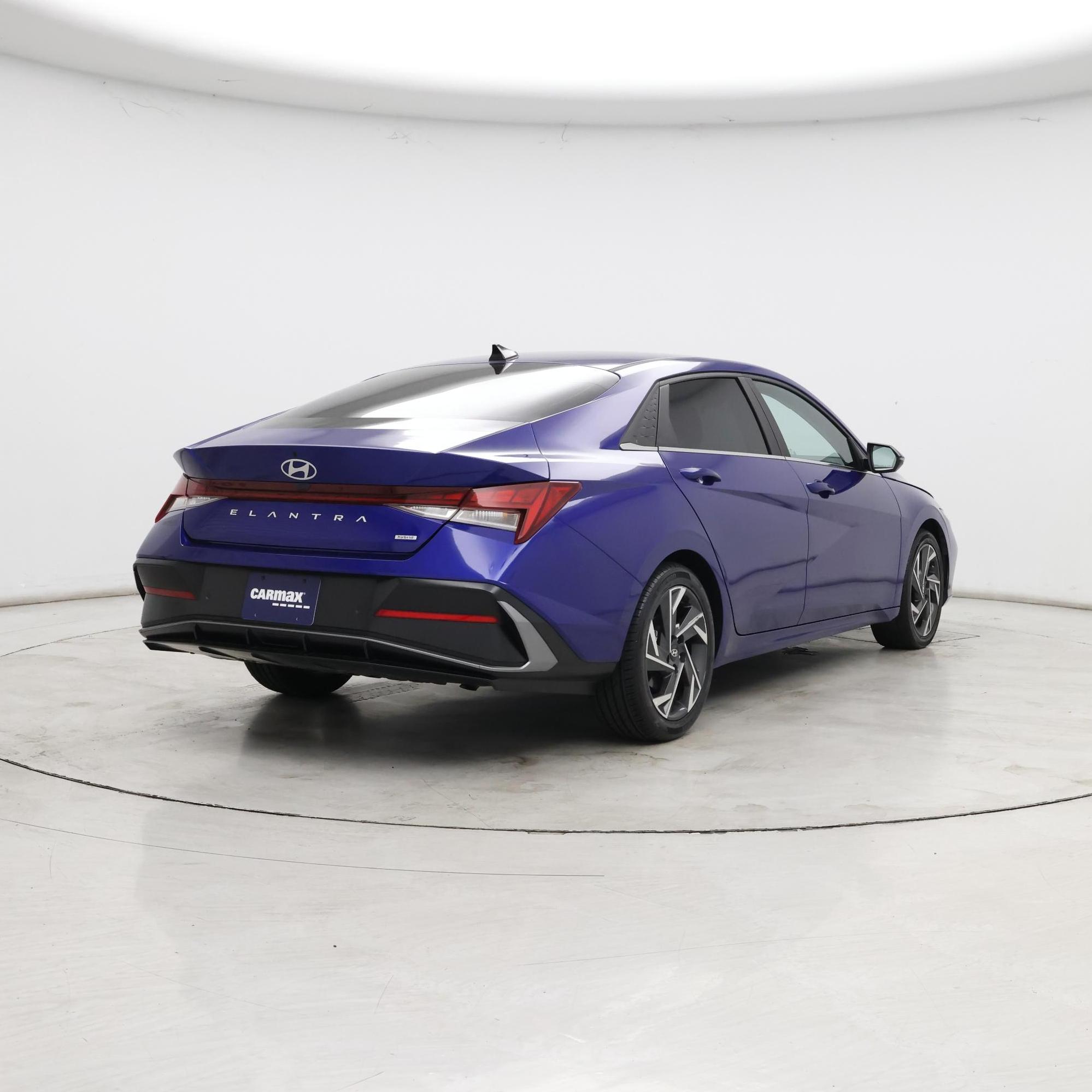 Thumbnail: 2024 Hyundai Elantra - 8