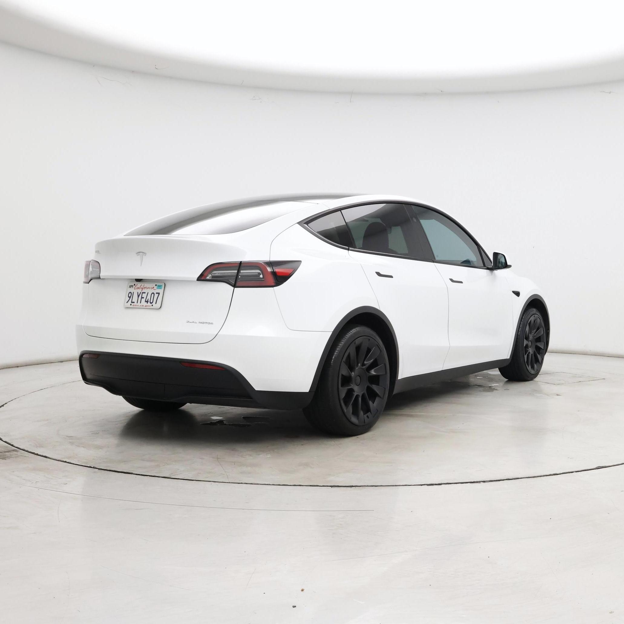 Thumbnail: 2024 Tesla Model Y - 8