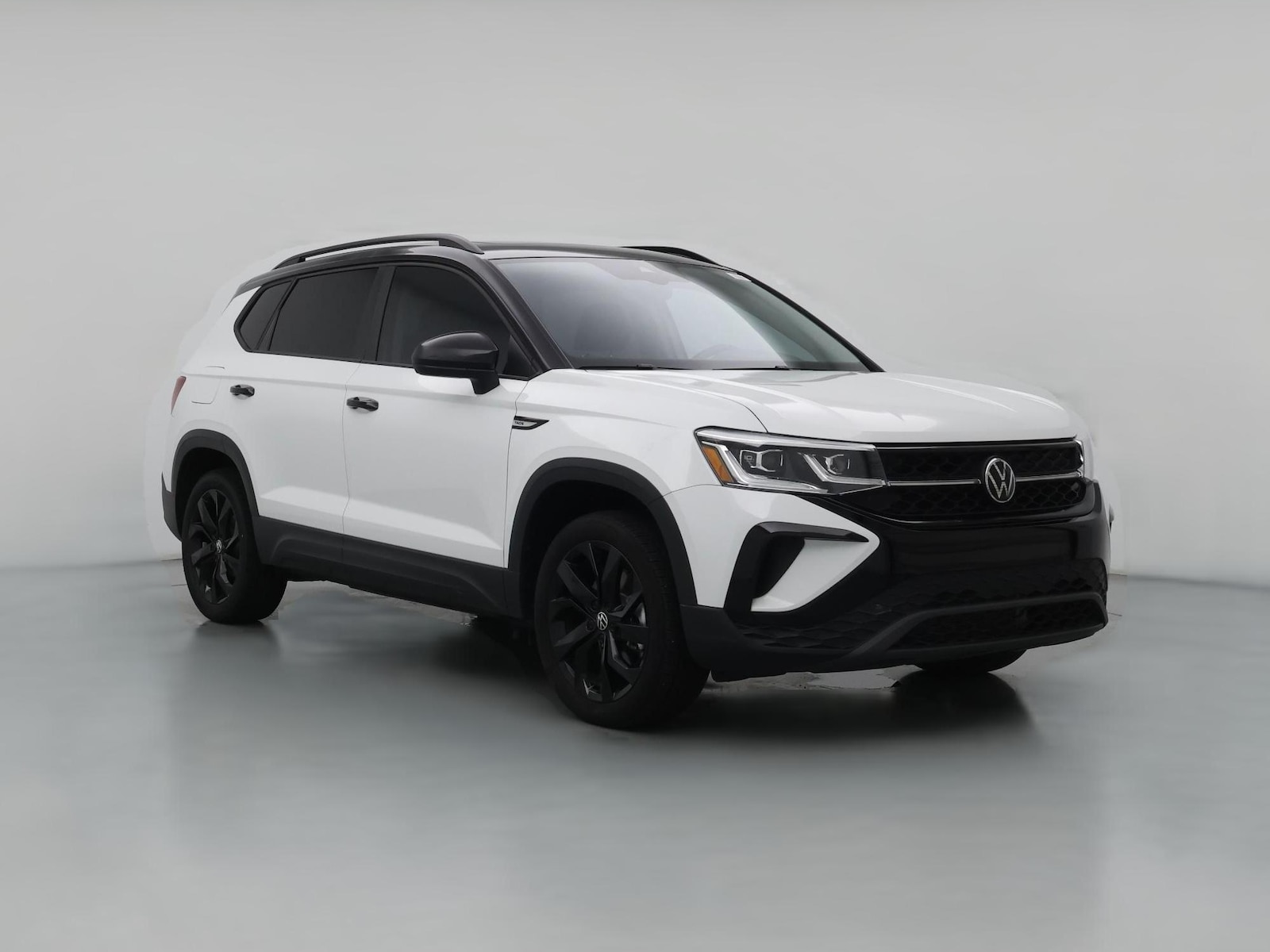 2024 Volkswagen Taos SE Black - Photo 1